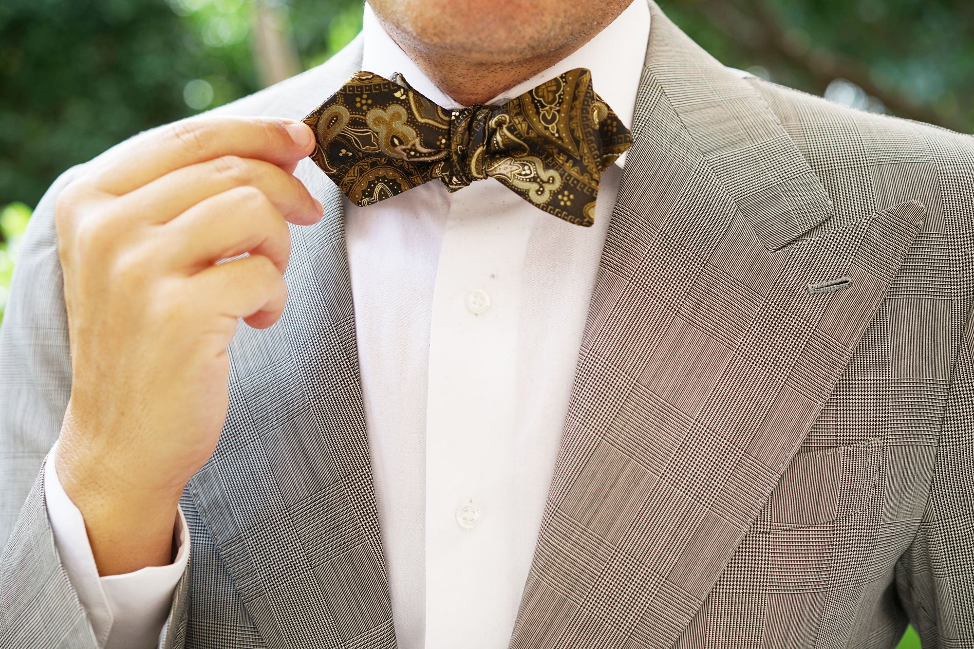 Persian Paisley Brown Diamond Self Bow Tie