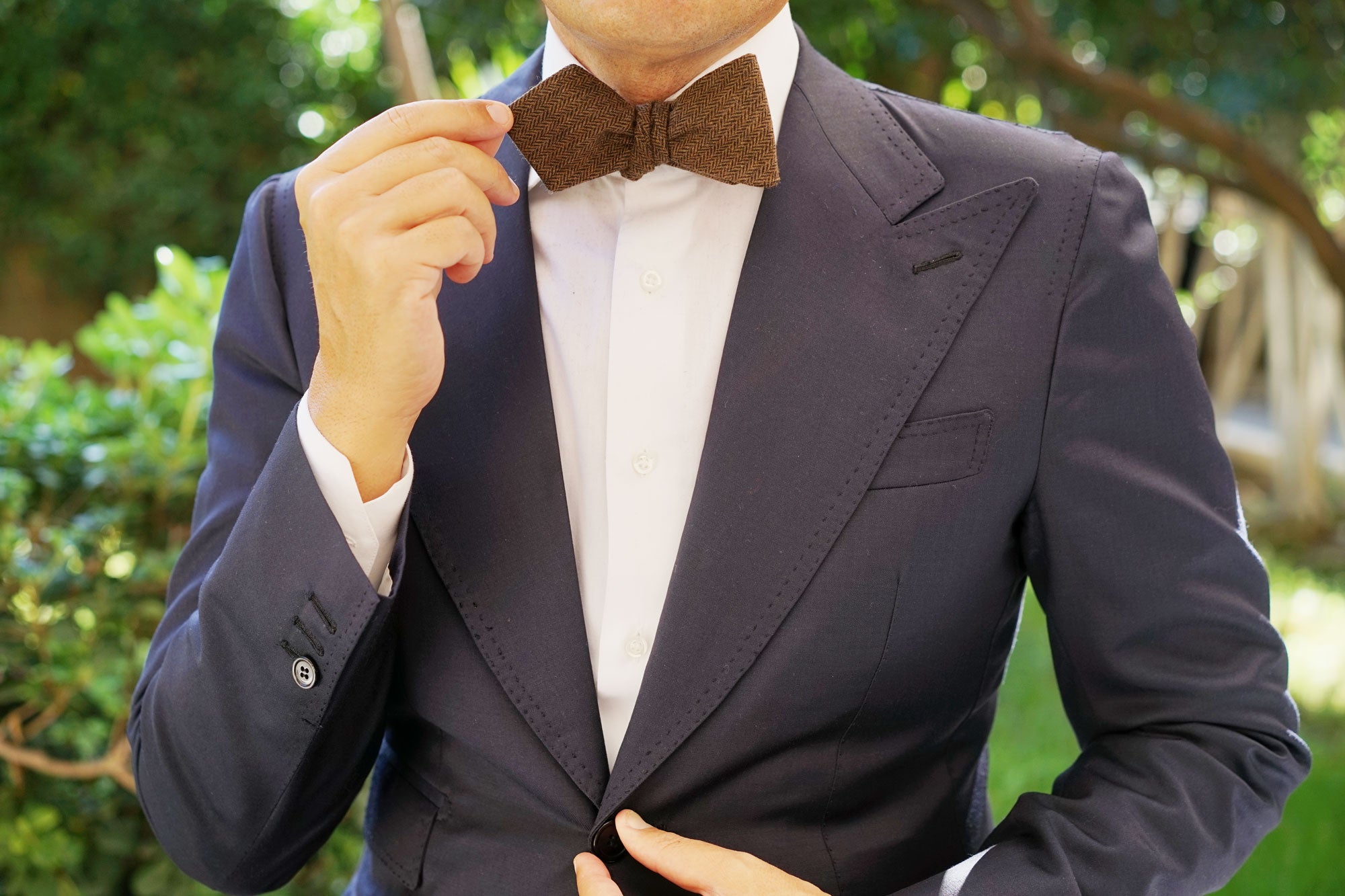 Cinnamon Herringbone Diamond Self Bow Tie