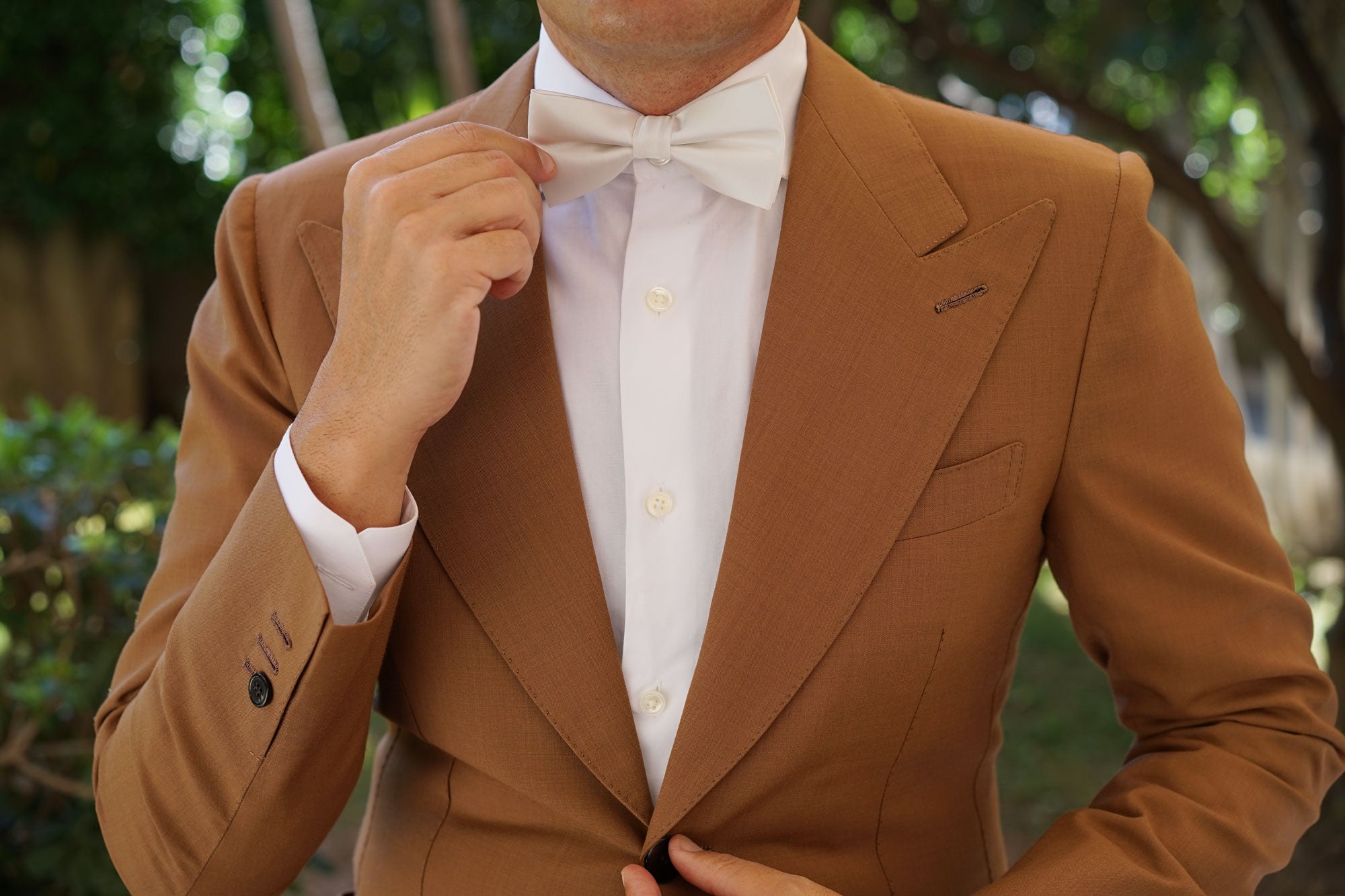 Ivory Crisp Satin Bow Tie