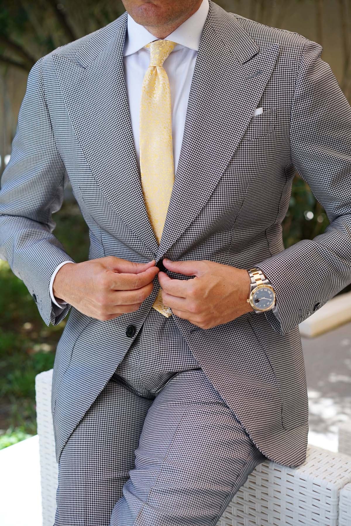 Canary Yellow Floral Fields Skinny Tie