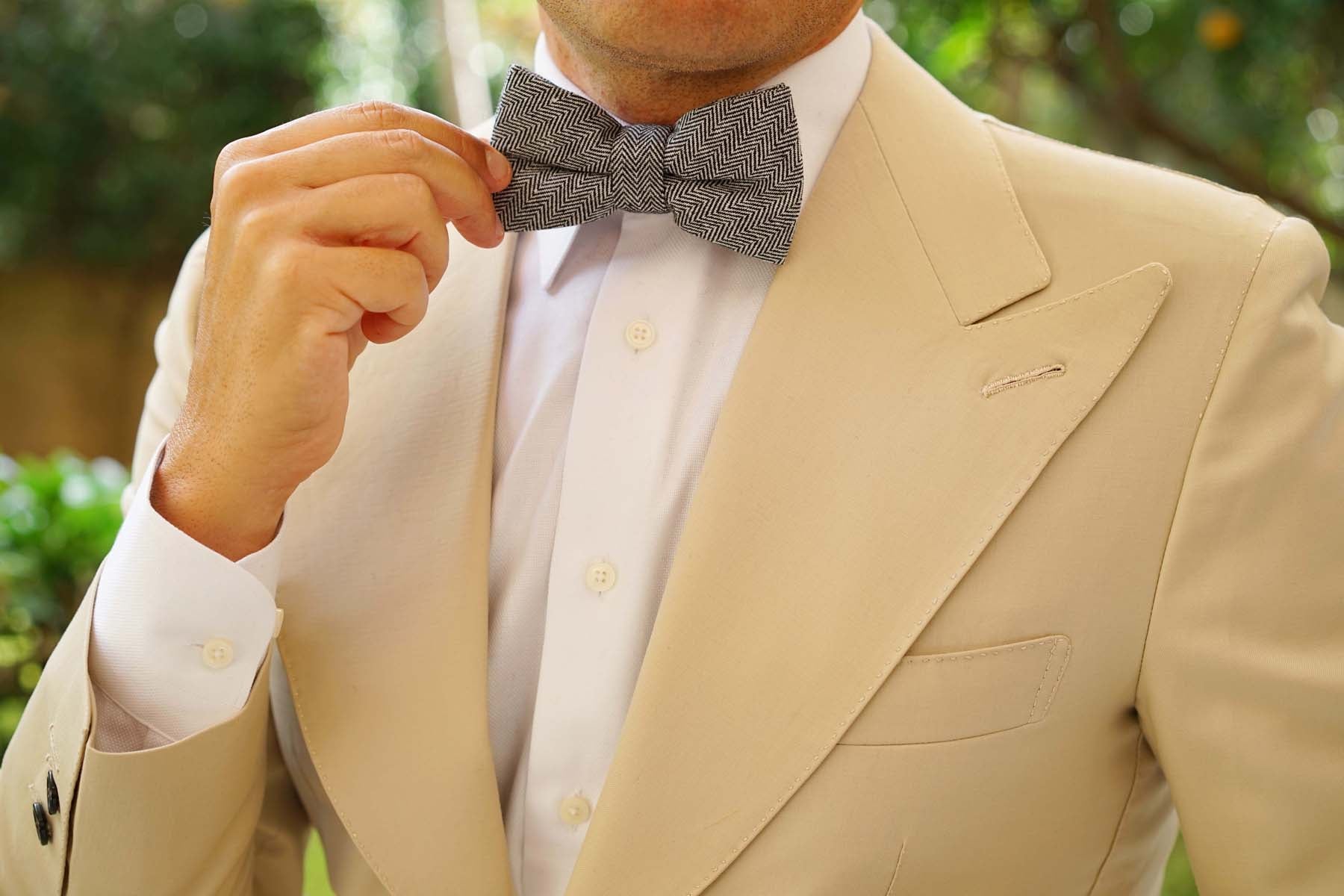 Black Herringbone Linen Bow Tie