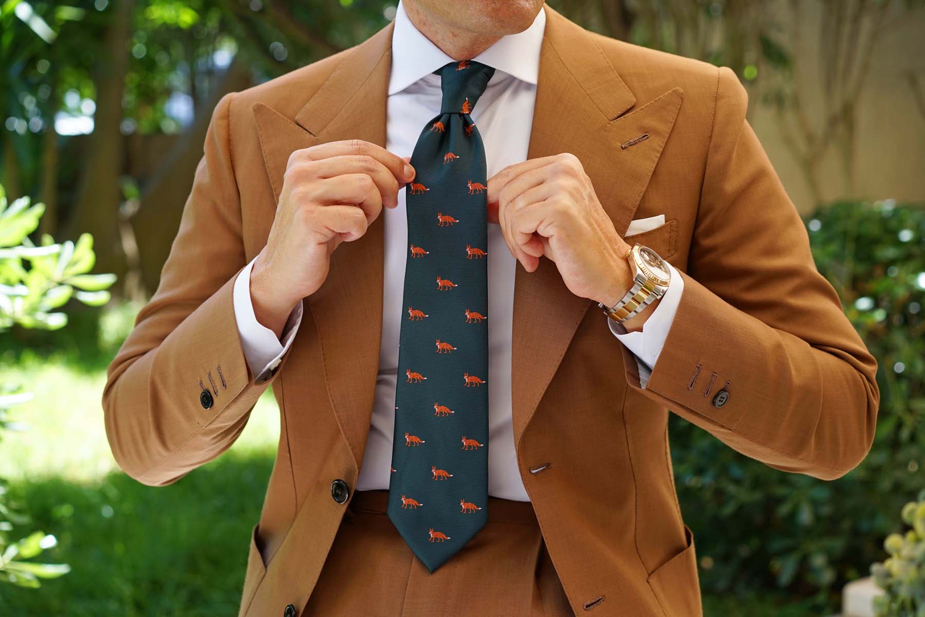 Culpeo Fox Dark Green Necktie