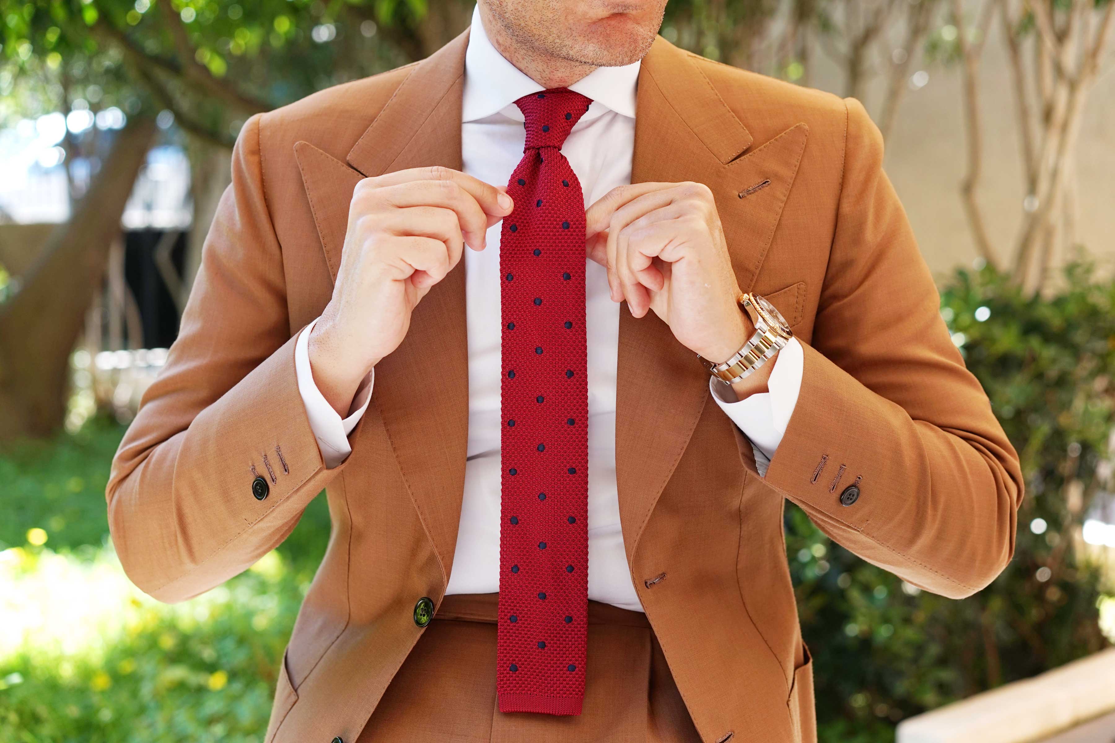 Connery Maroon Polkadot Knitted Tie