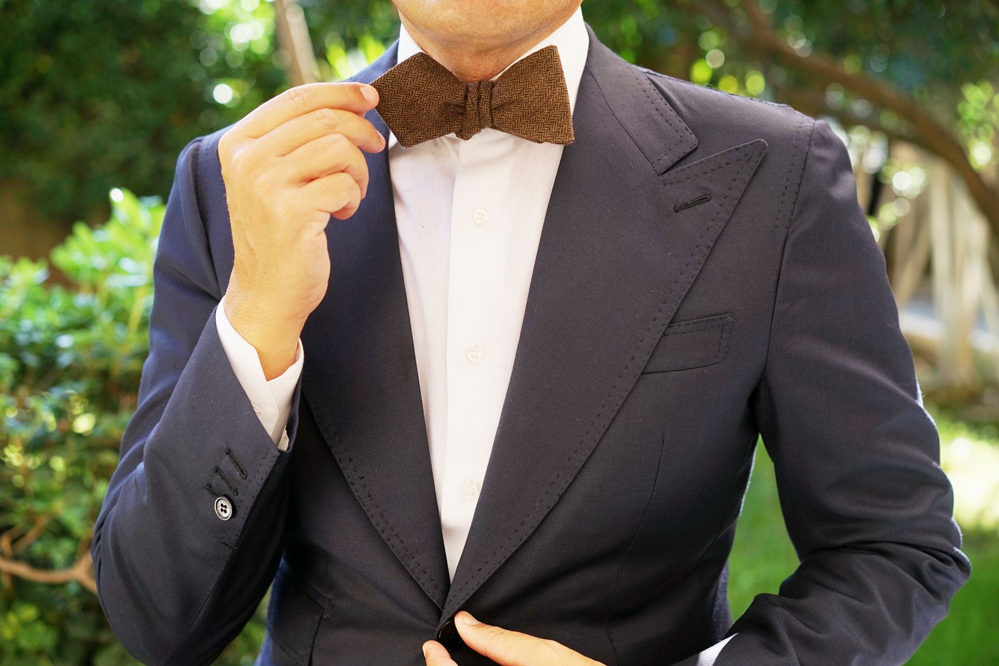 Cinnamon Herringbone Diamond Self Bow Tie