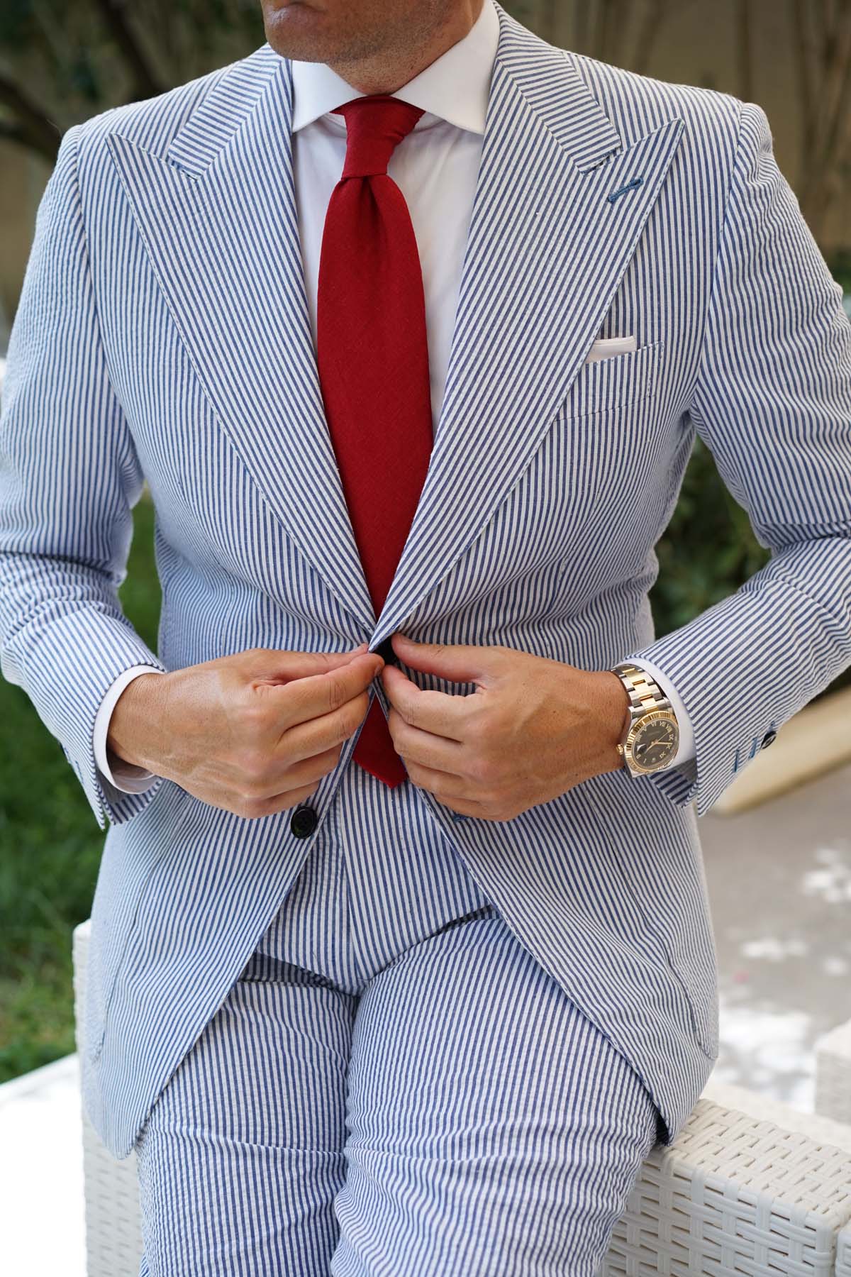 Apple Maroon Linen Necktie