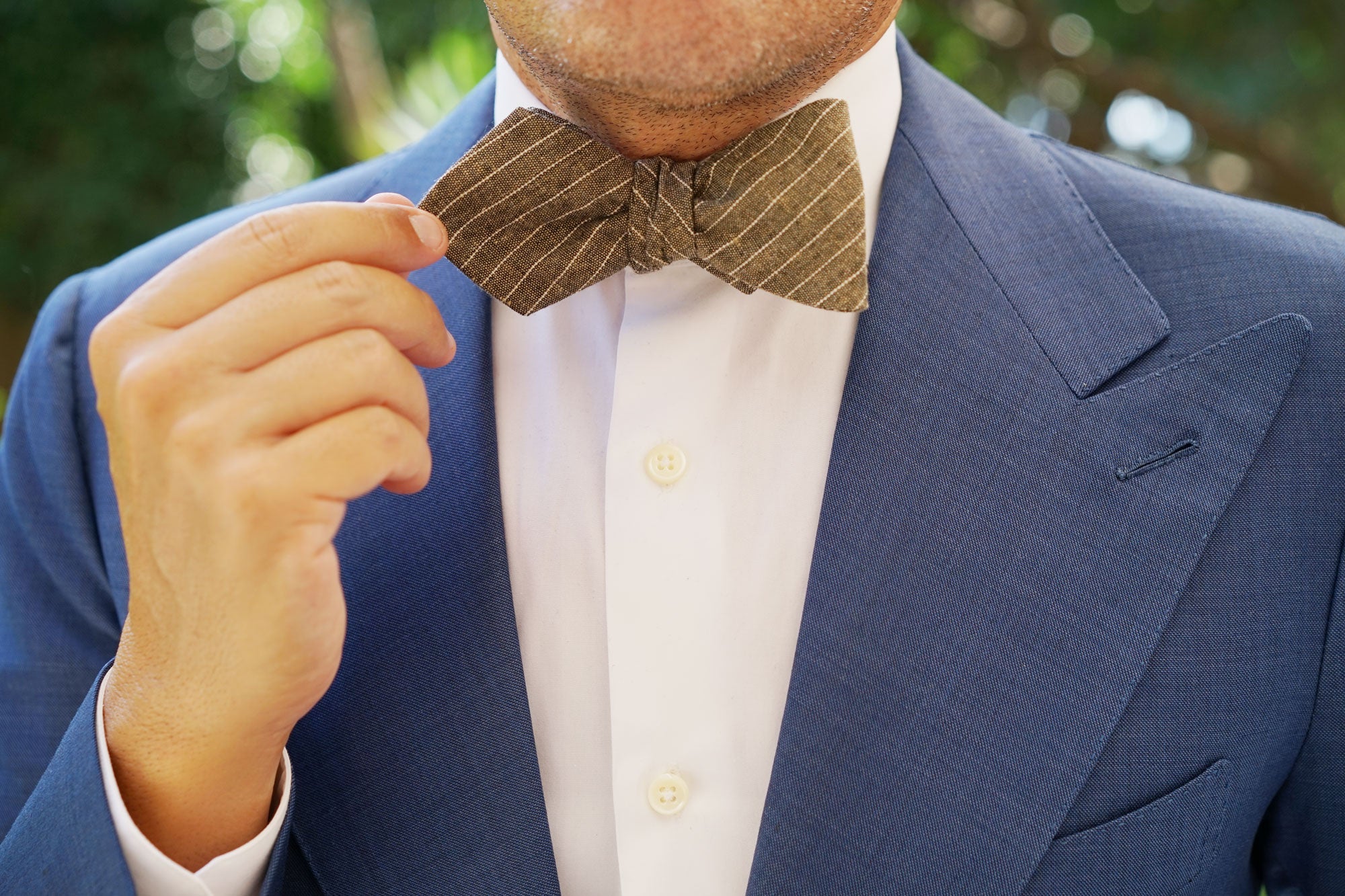 Sandman Linen Pinstripe Diamond Self Bow Tie