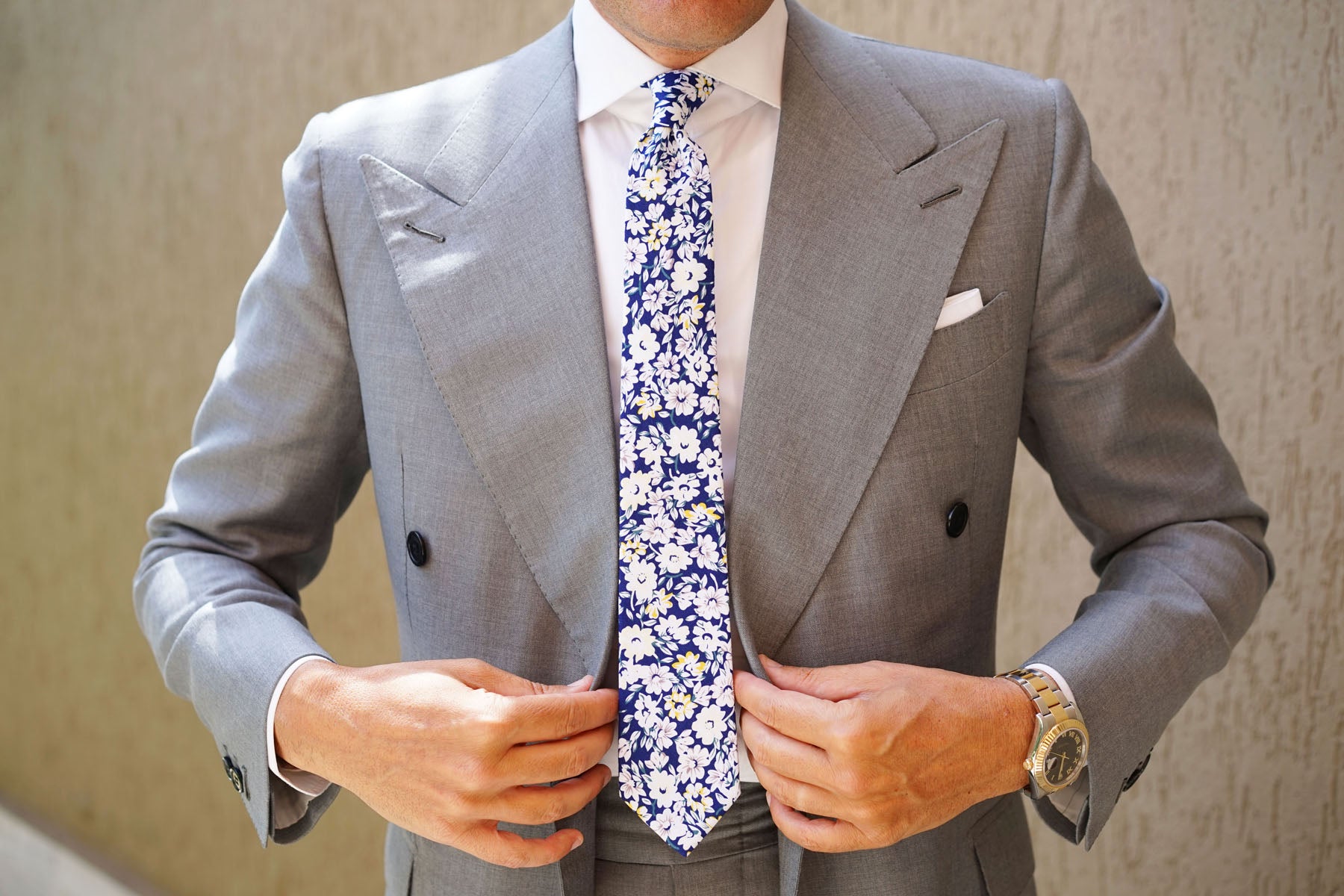 Puerto Rico White Flower Skinny Tie