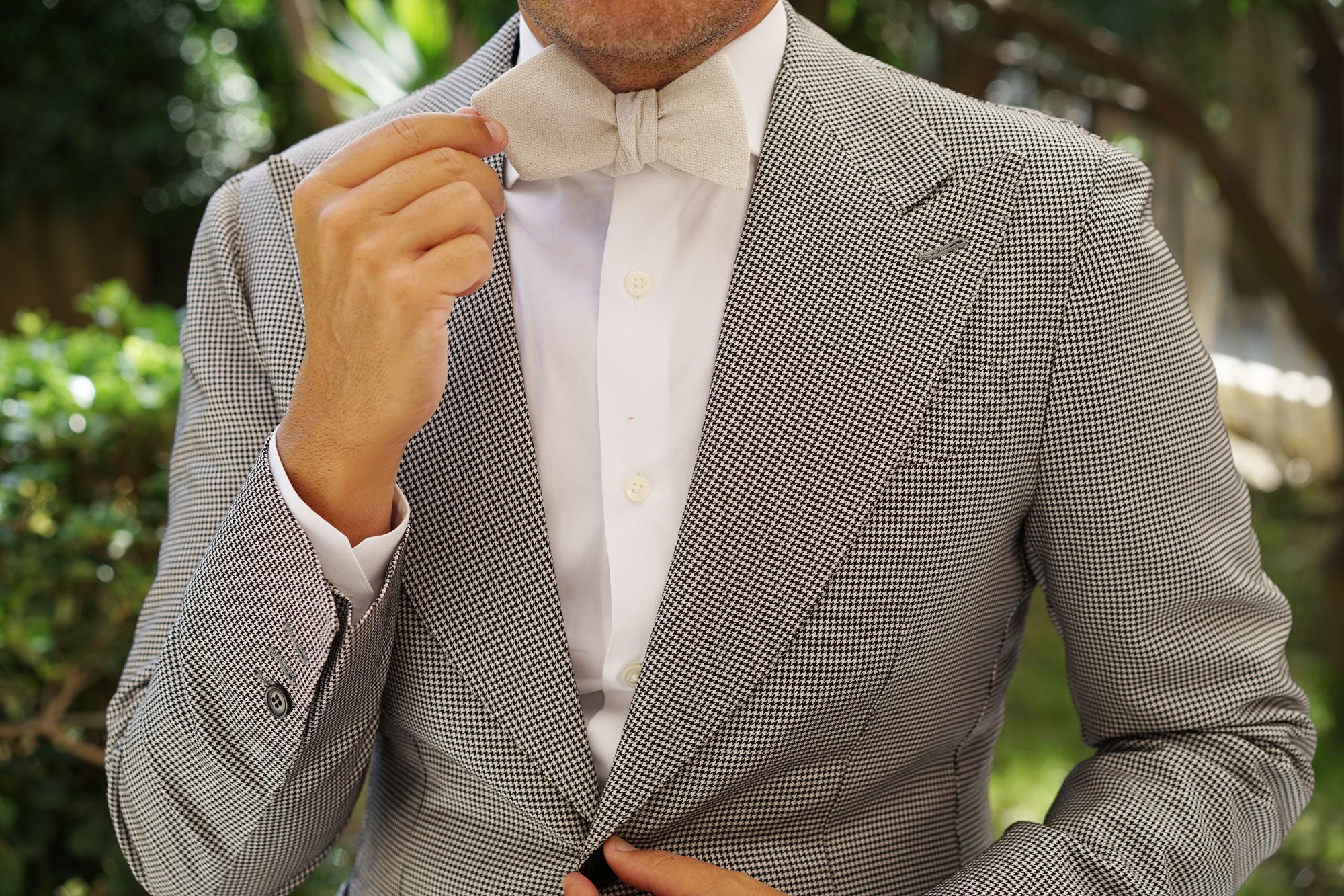 Dry Khaki White Linen Diamond Self Bow Tie