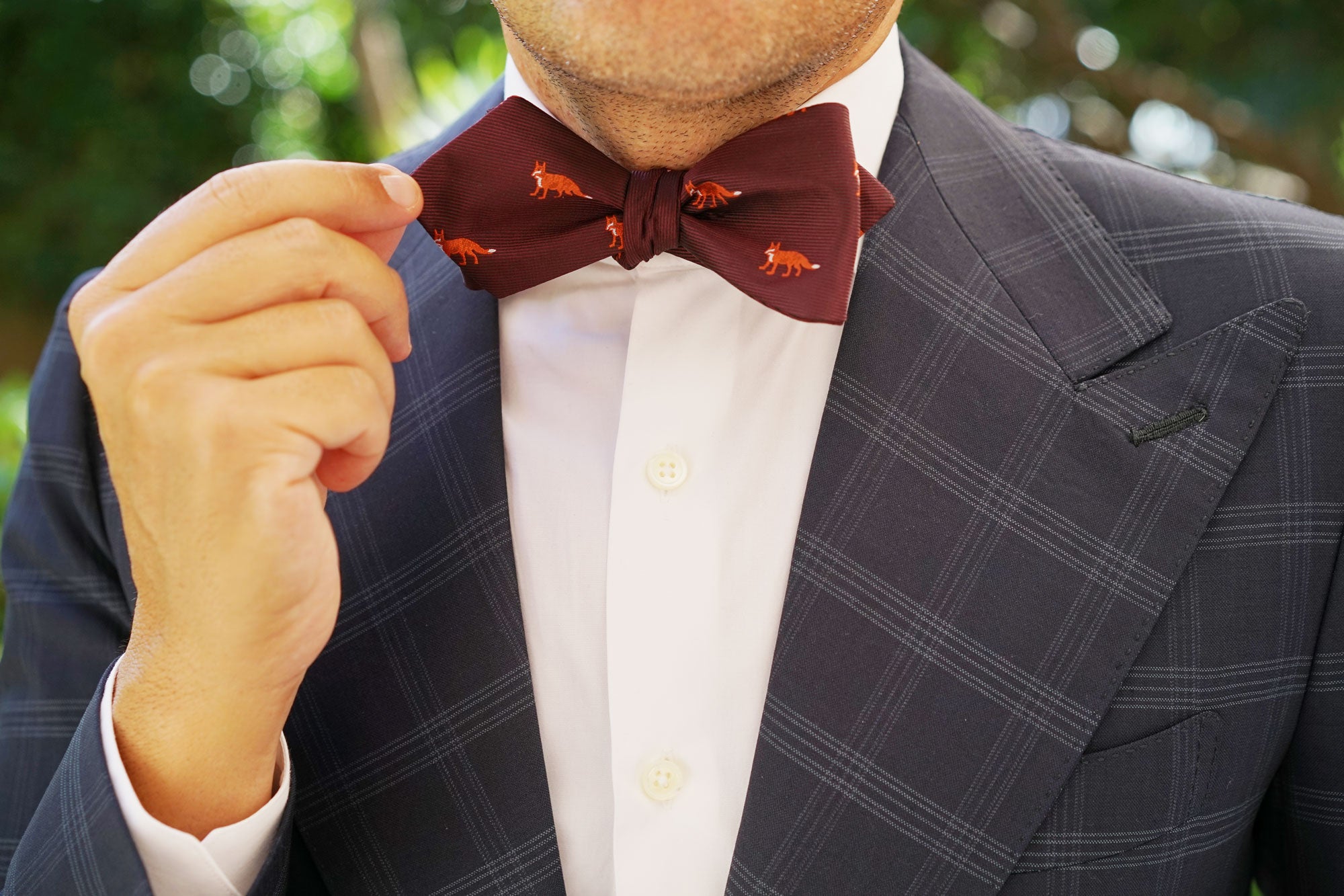 Burgundy Fox Diamond Self Bow Tie