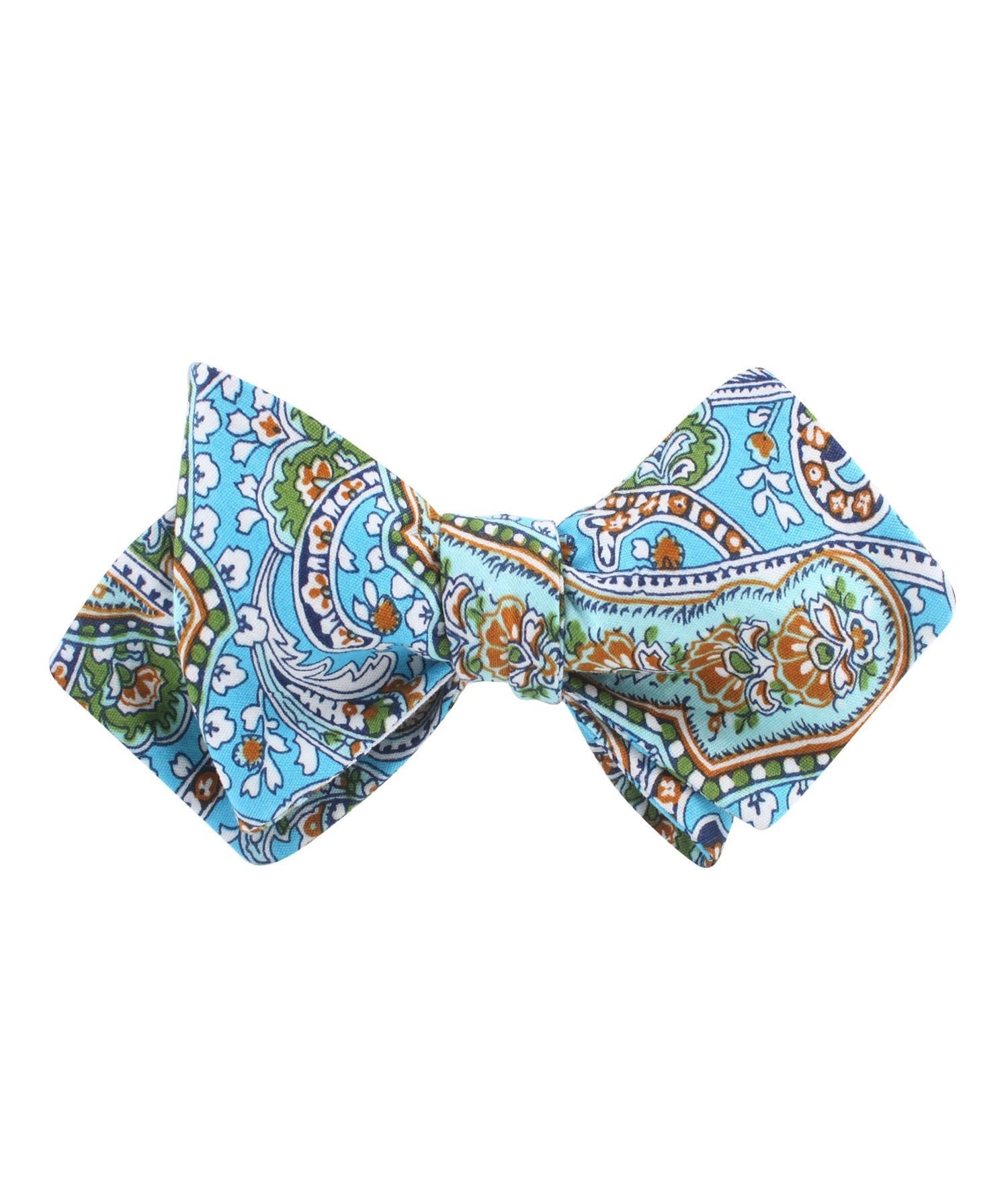 Isola Comacina Blue Paisley Diamond Self Bow Tie