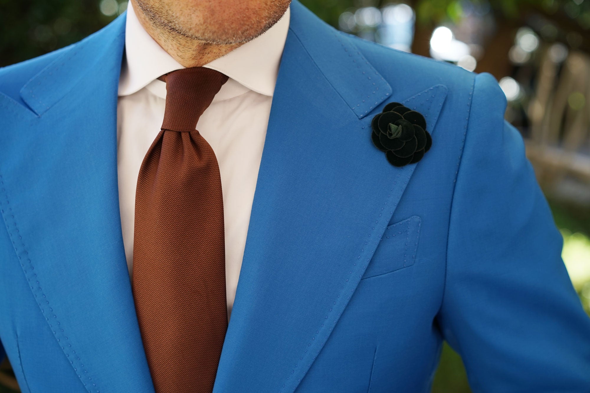 Rossellini Green Velvet Lapel Flower