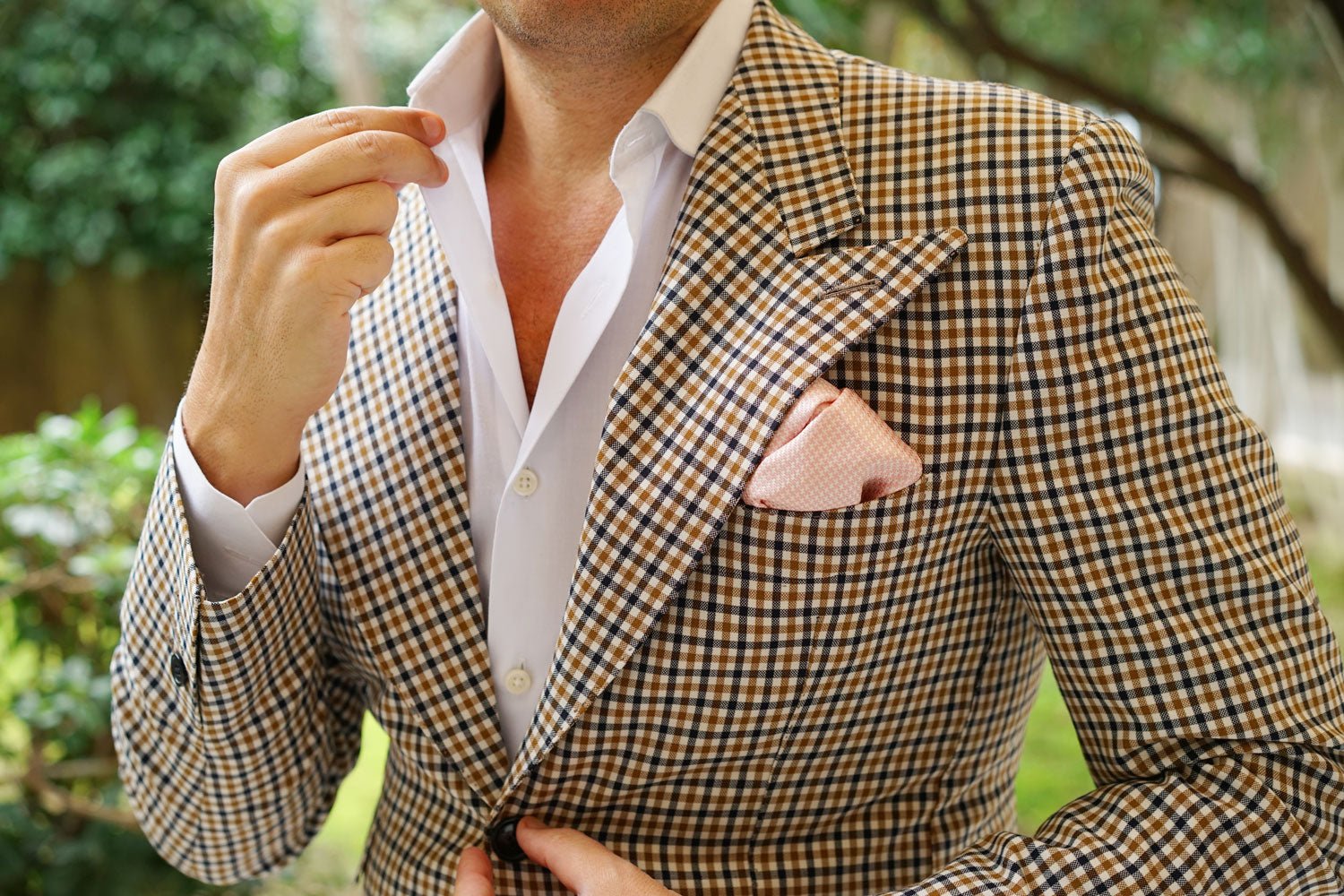 Blush Pink Houndstooth Pocket Square