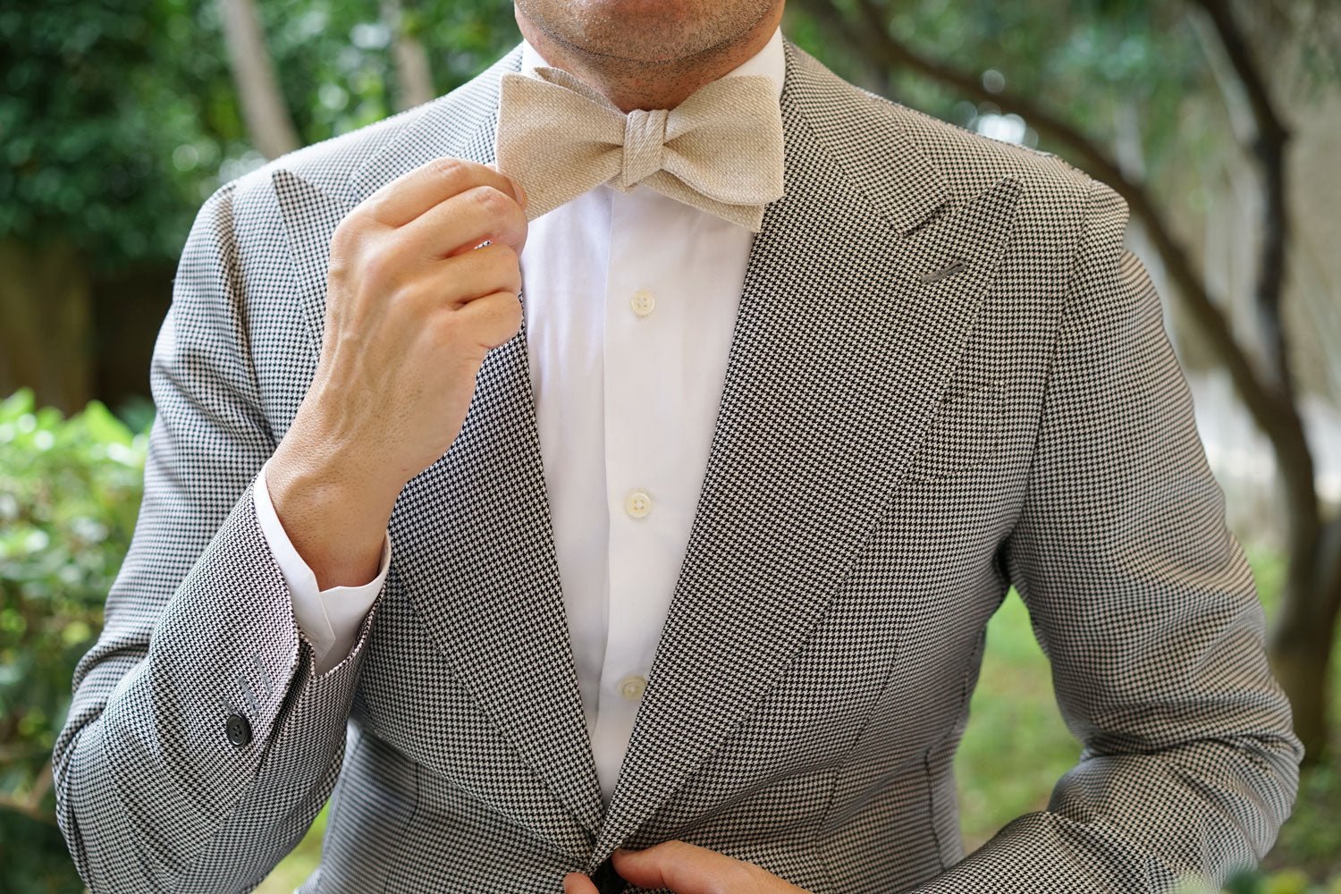 Champagne Basket Weave Linen Self Bow Tie