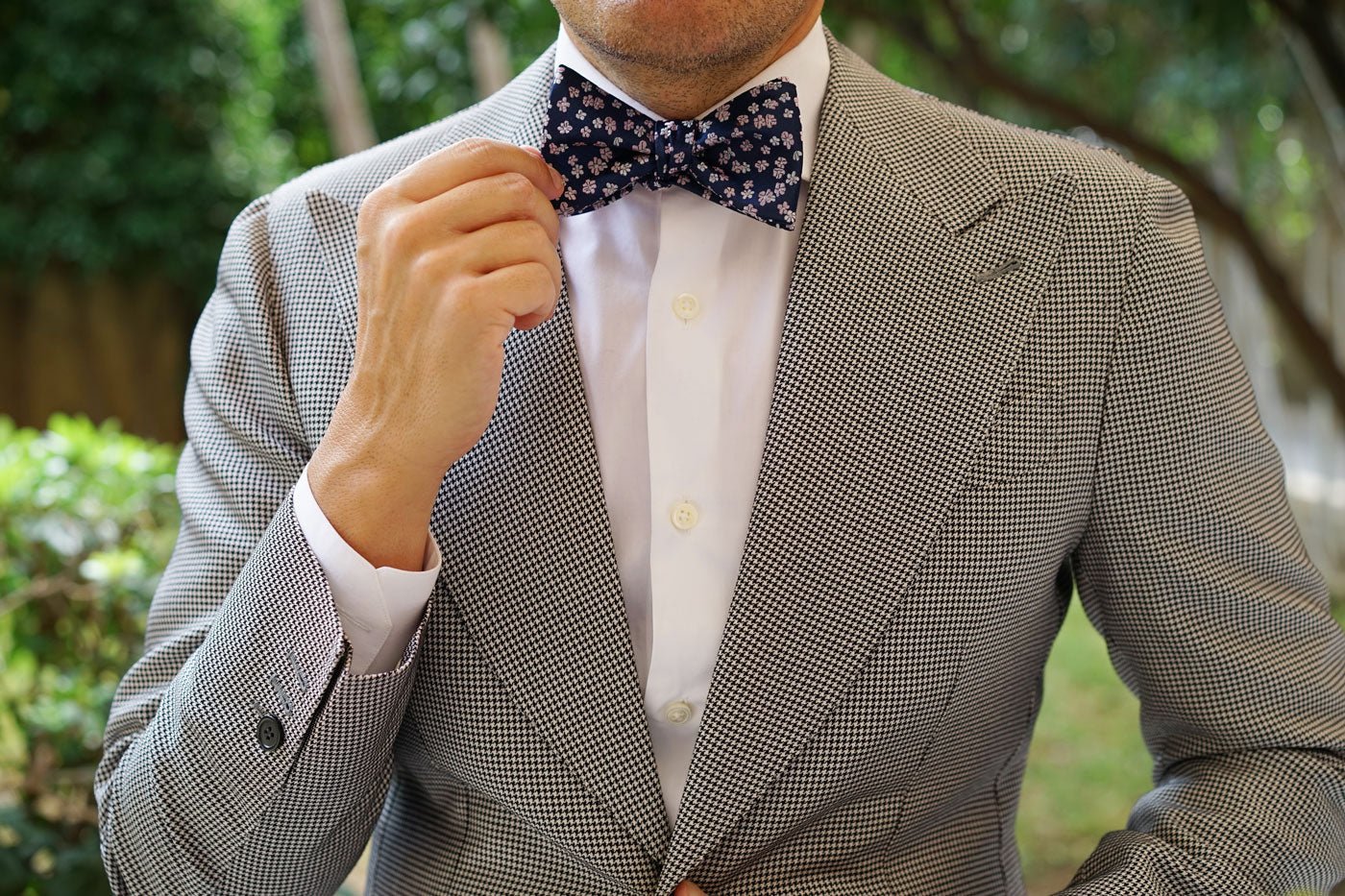 Aster Amellus Lilac Floral Self Bow Tie