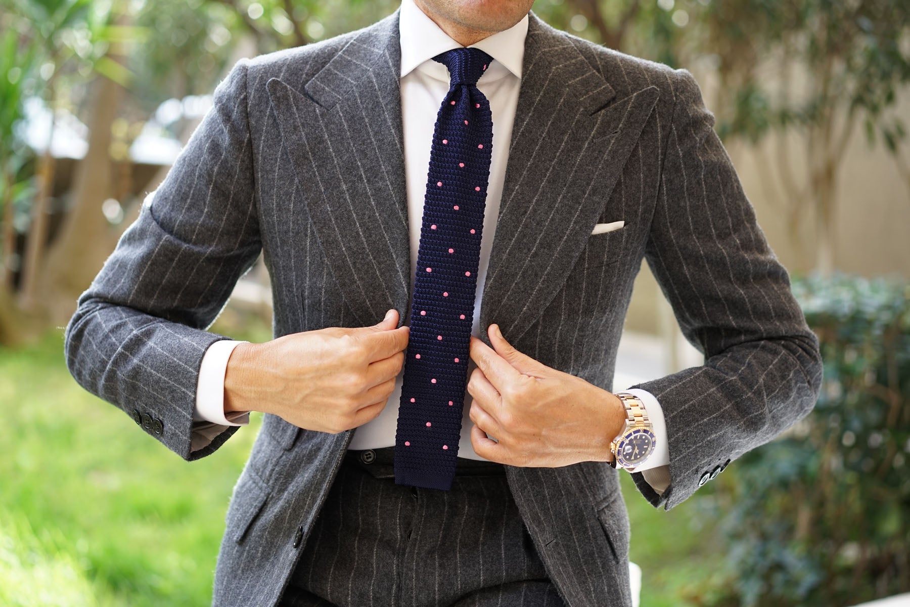 Navy Blue Knitted Tie with Pink Polka Dots