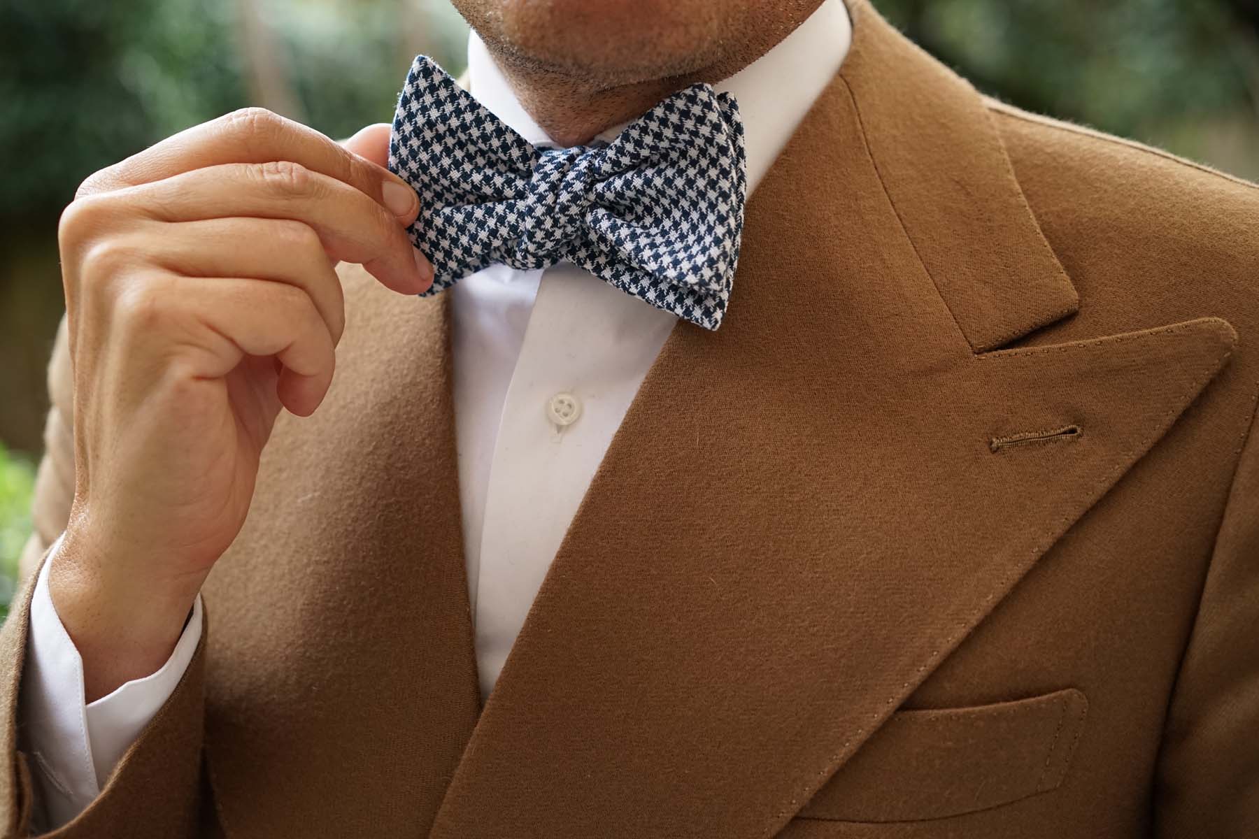 Blue Houndstooth Raw Linen Self Bow Tie