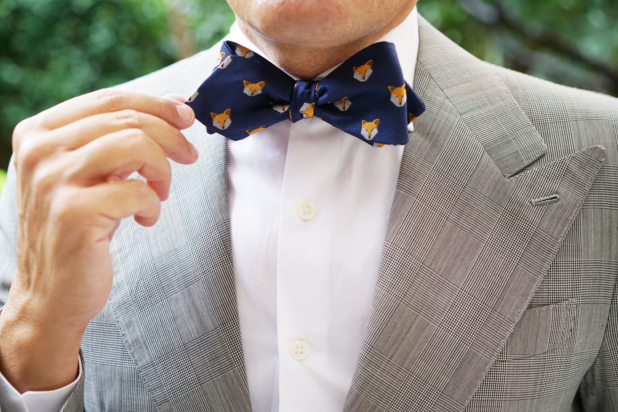 Tibetan Sand Fox Diamond Self Bow Tie