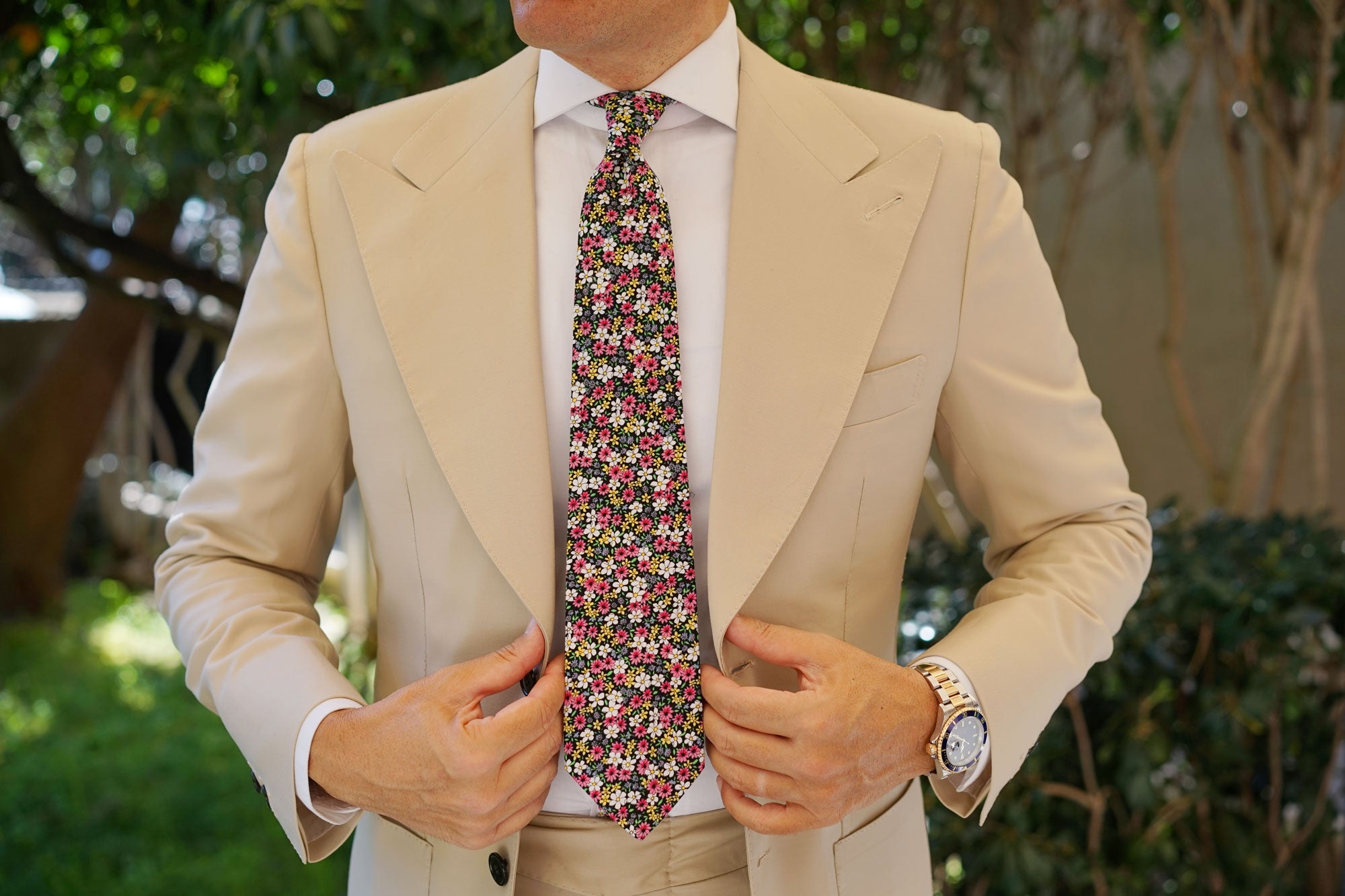 Daffodil Floral Tie