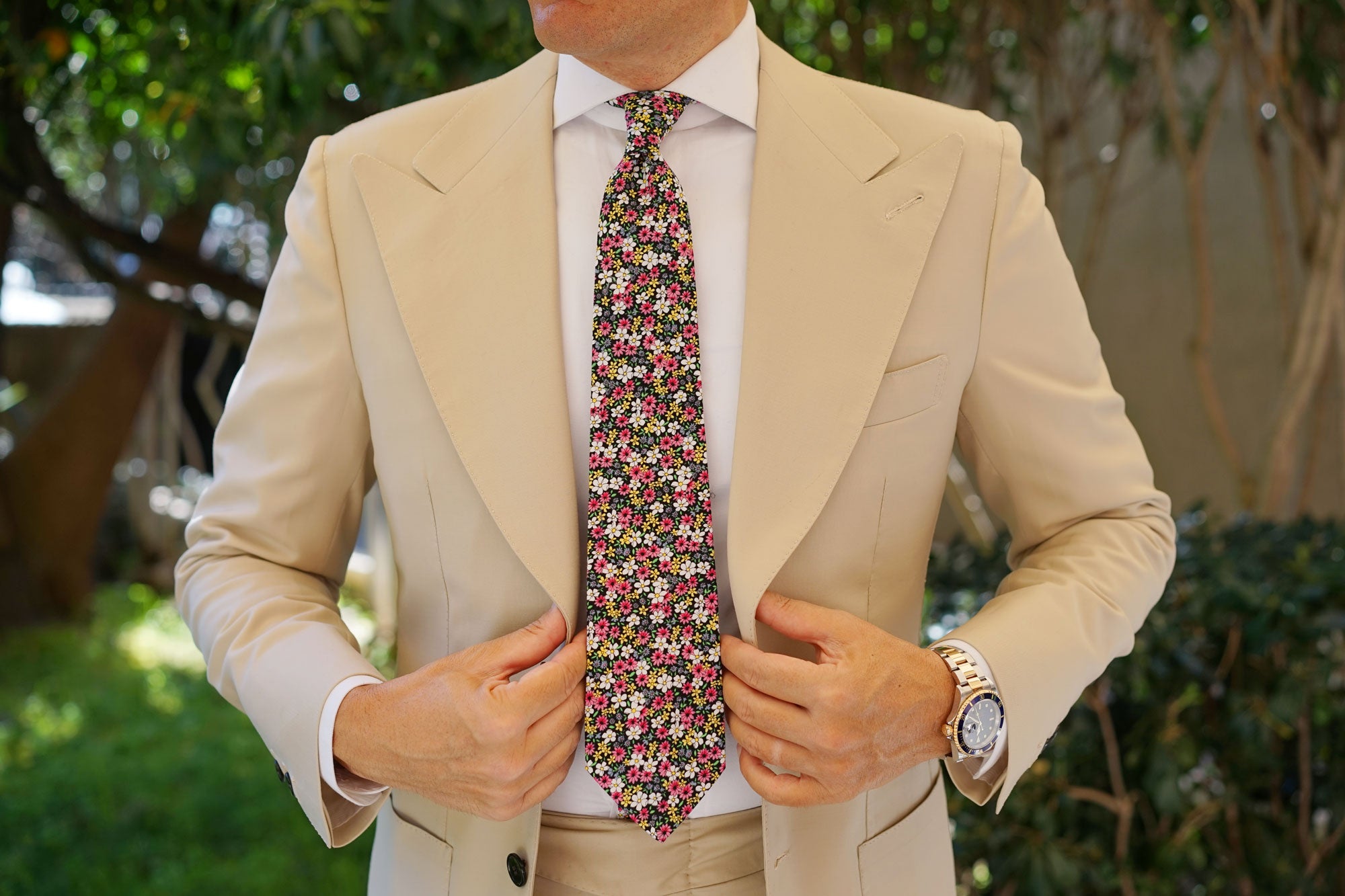 Daffodil Floral Tie