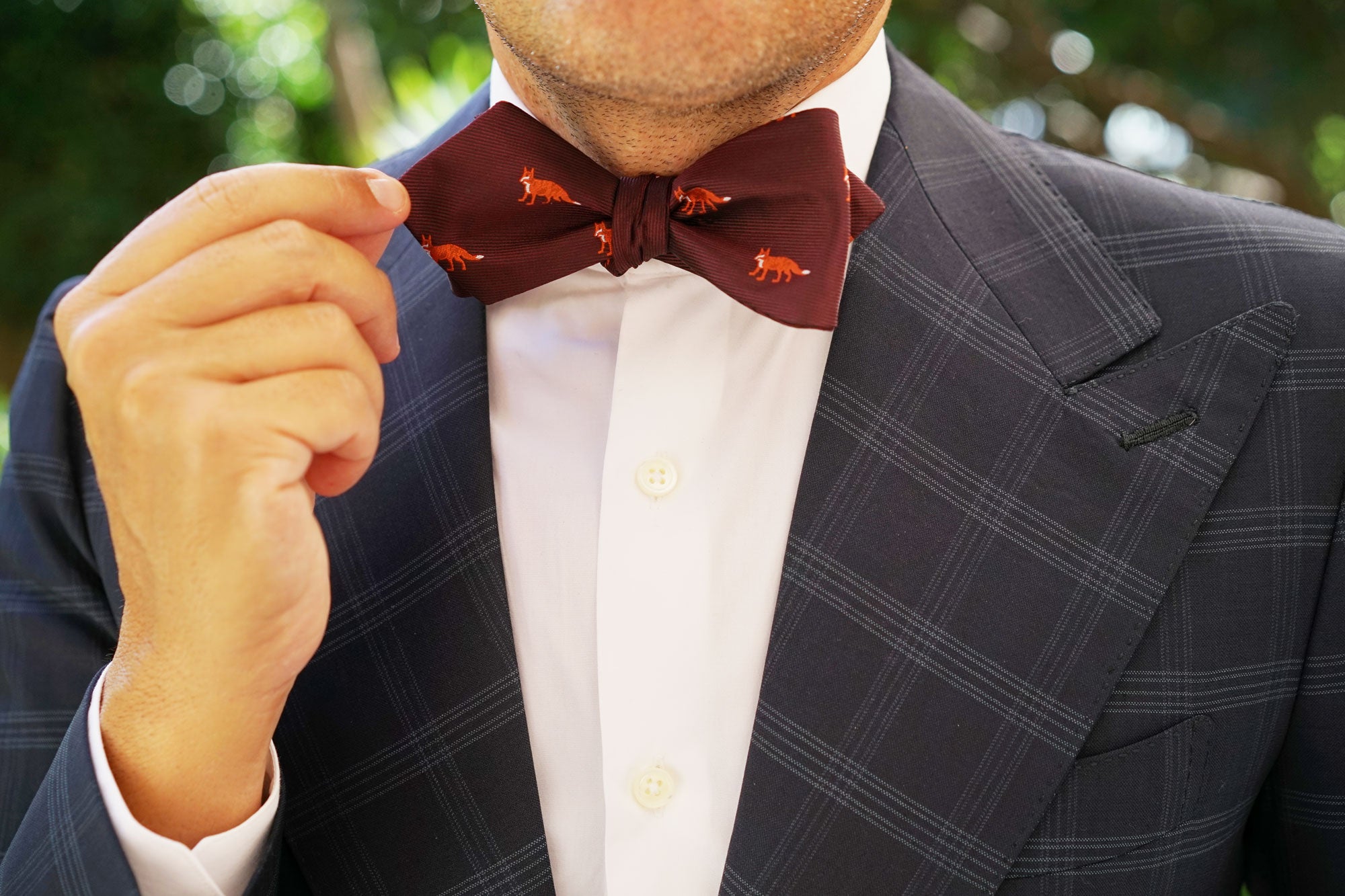 Burgundy Fox Diamond Self Bow Tie