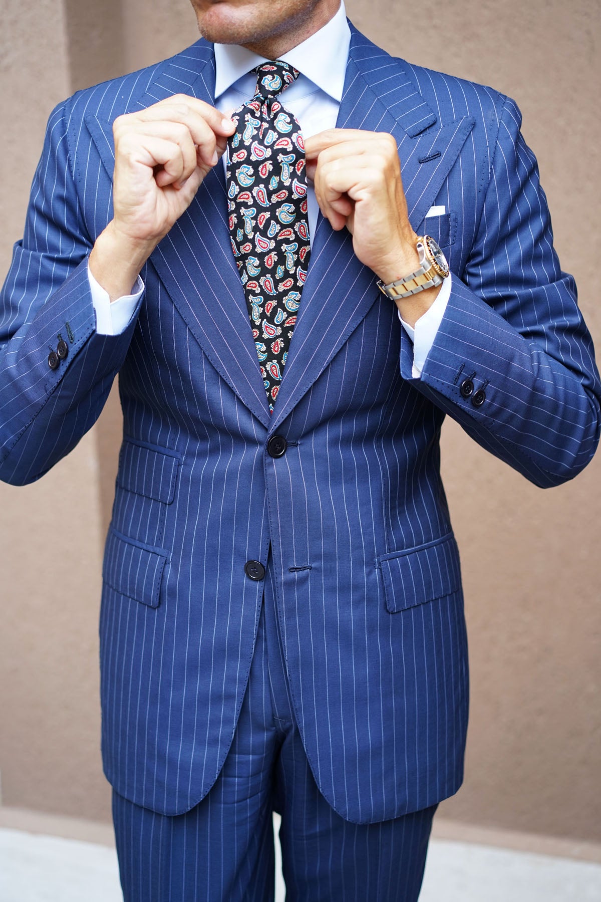 Black Twisted Teardrop Paisley Tie