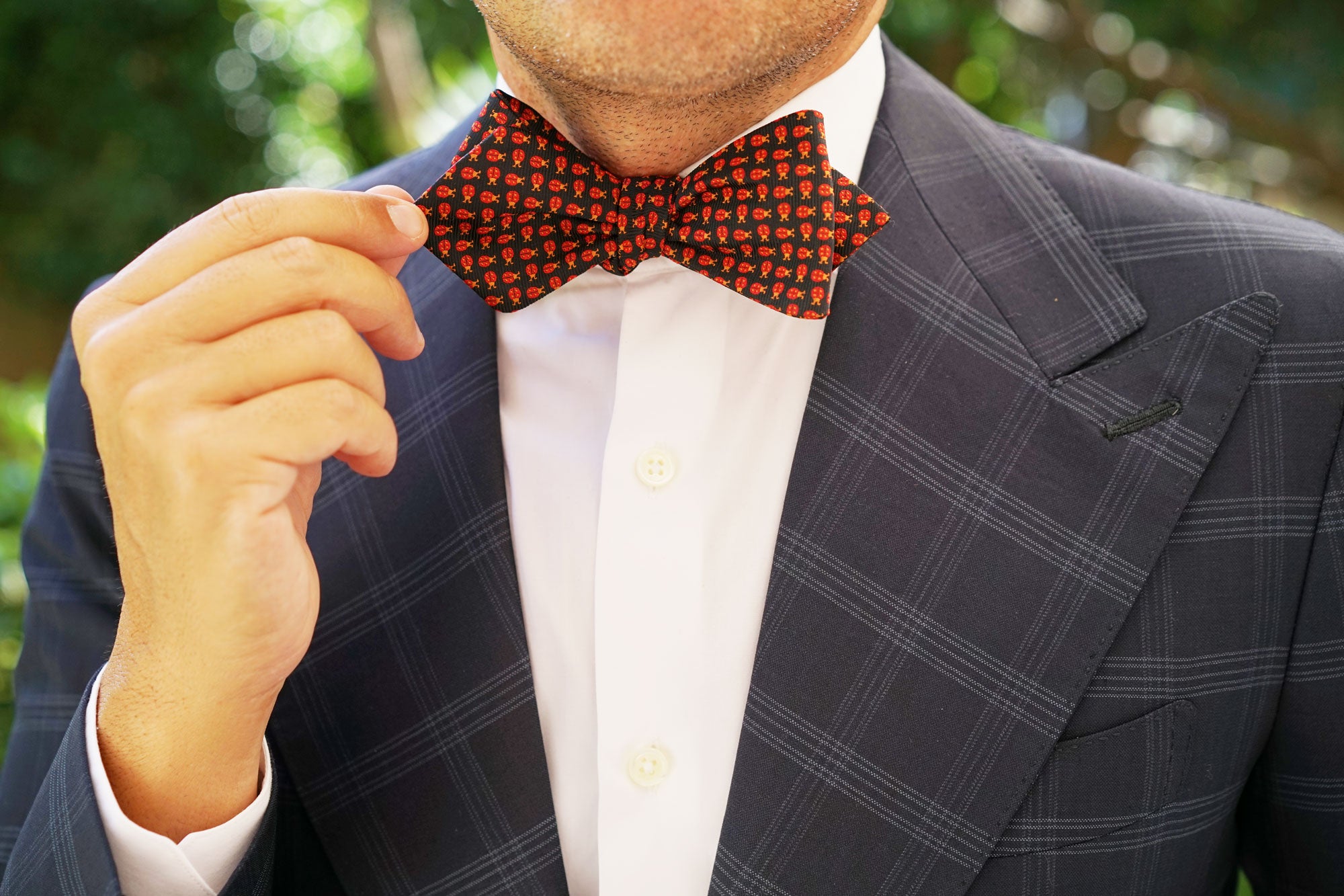 Coquelicot Red Beetle Diamond Self Bow Tie