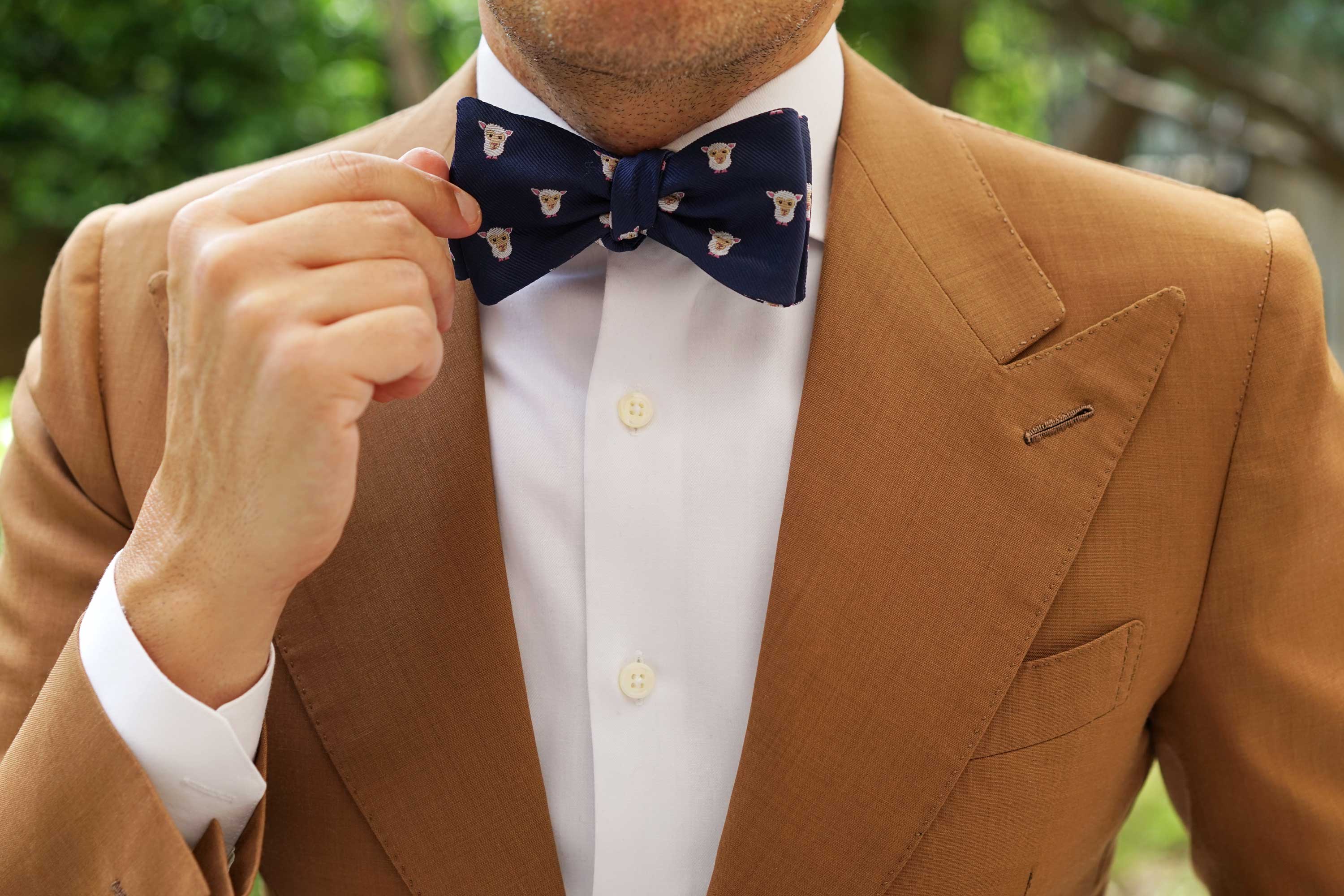 White Sheep Self Bow Tie