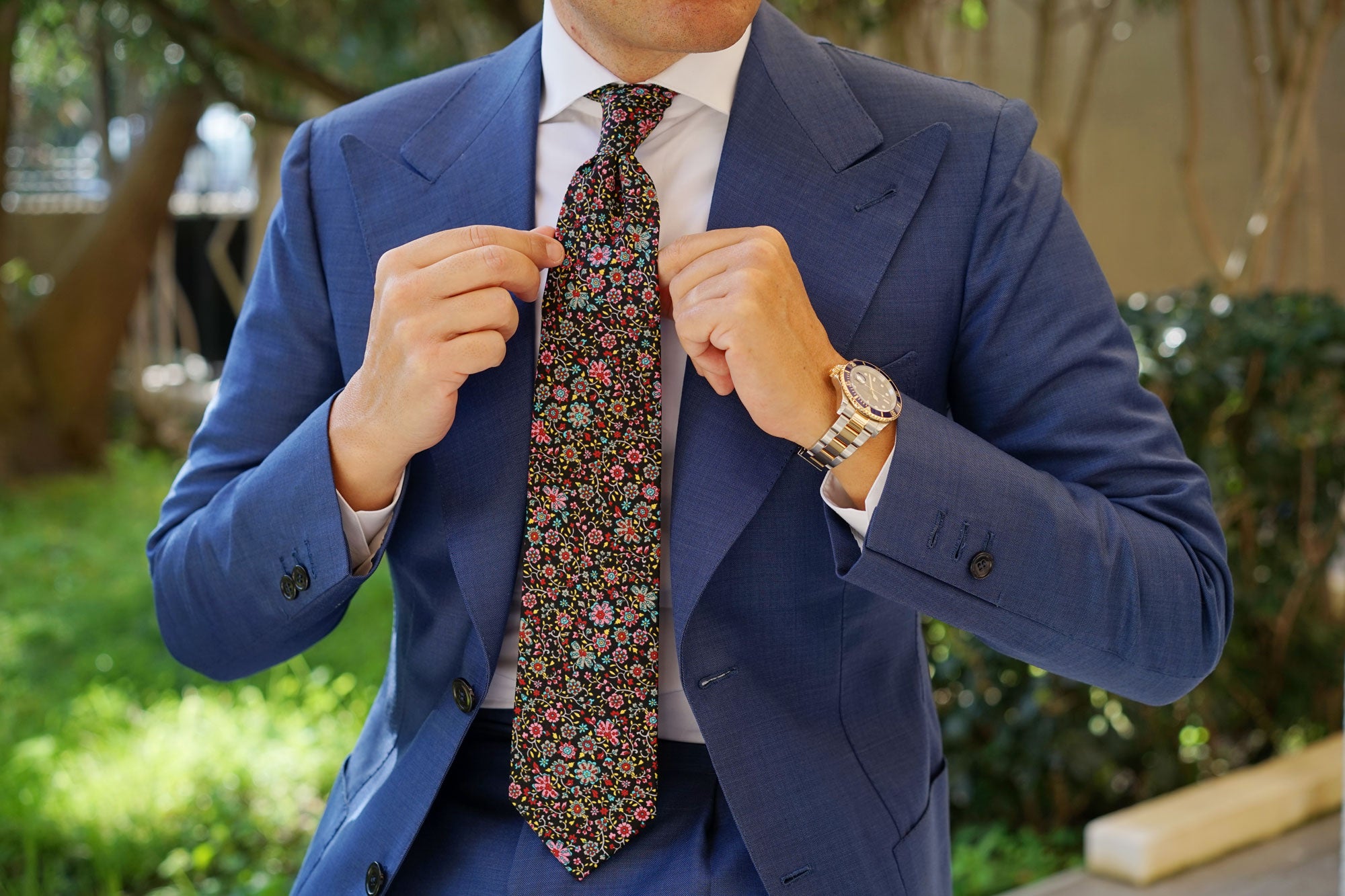 Istanbul Floral Necktie