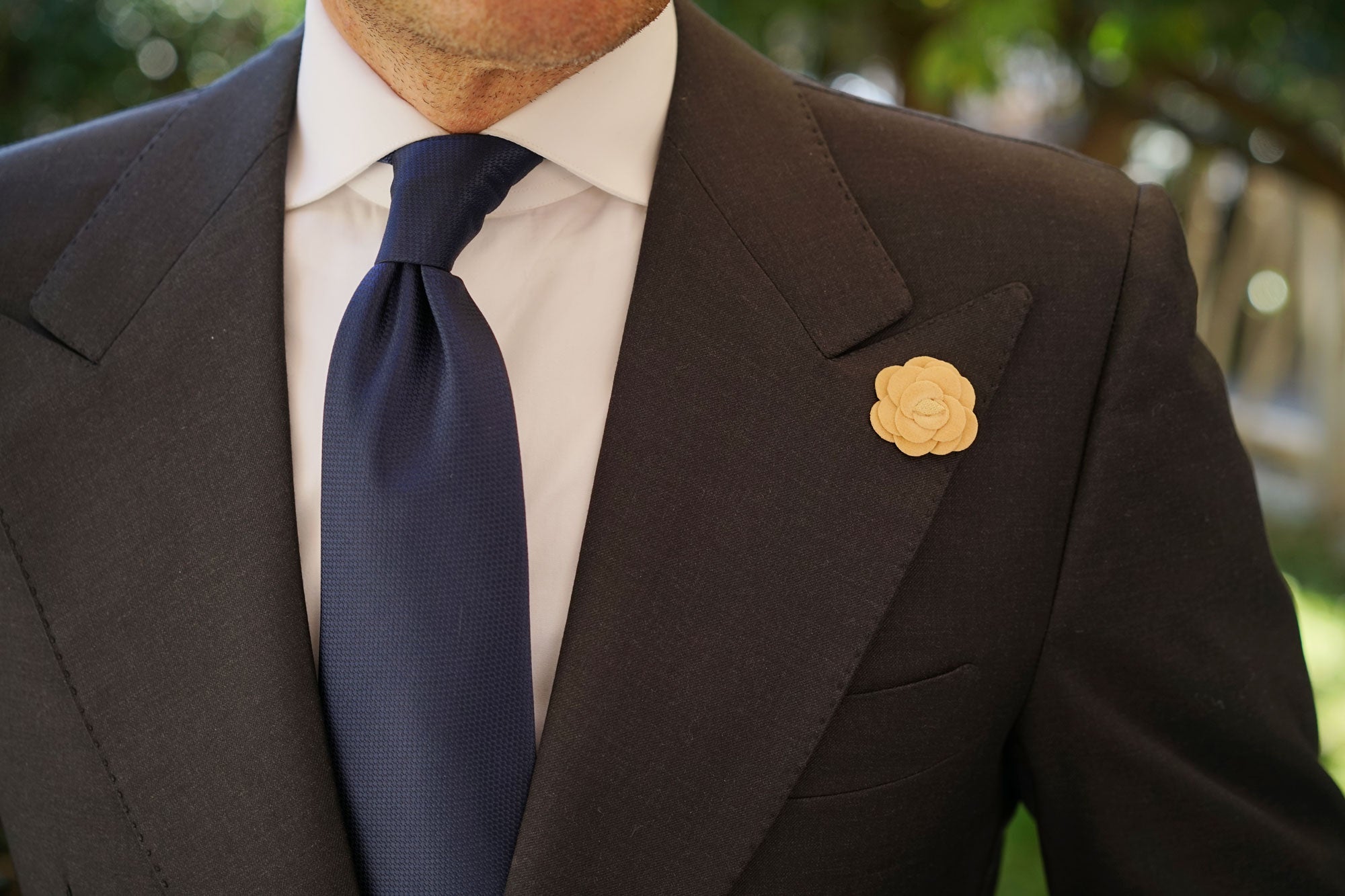 Khaki Mini Velvet Lapel Pin