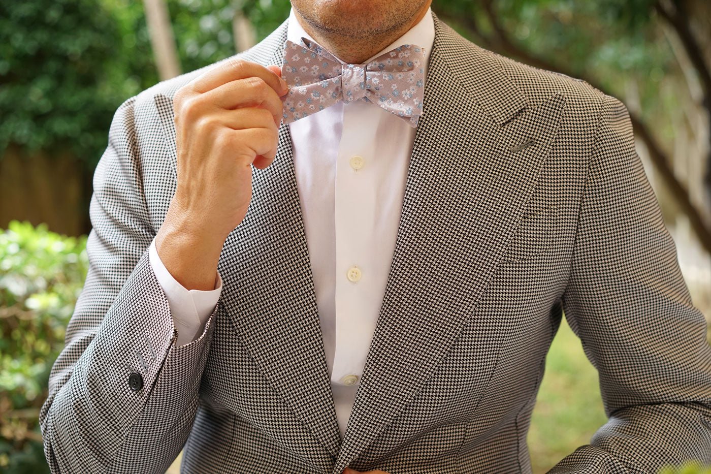 Miharashi Seaside Blue and White Floral Self Bow Tie