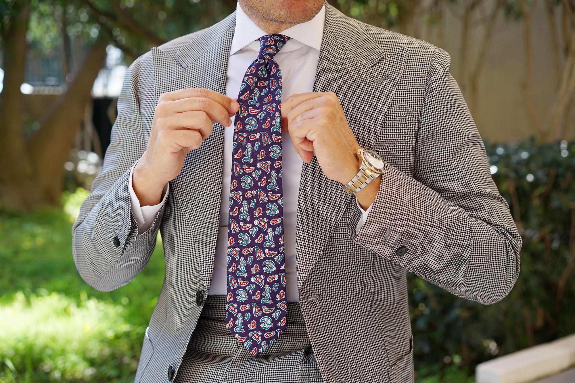 Lago di Bolsena Purple Paisley Tie