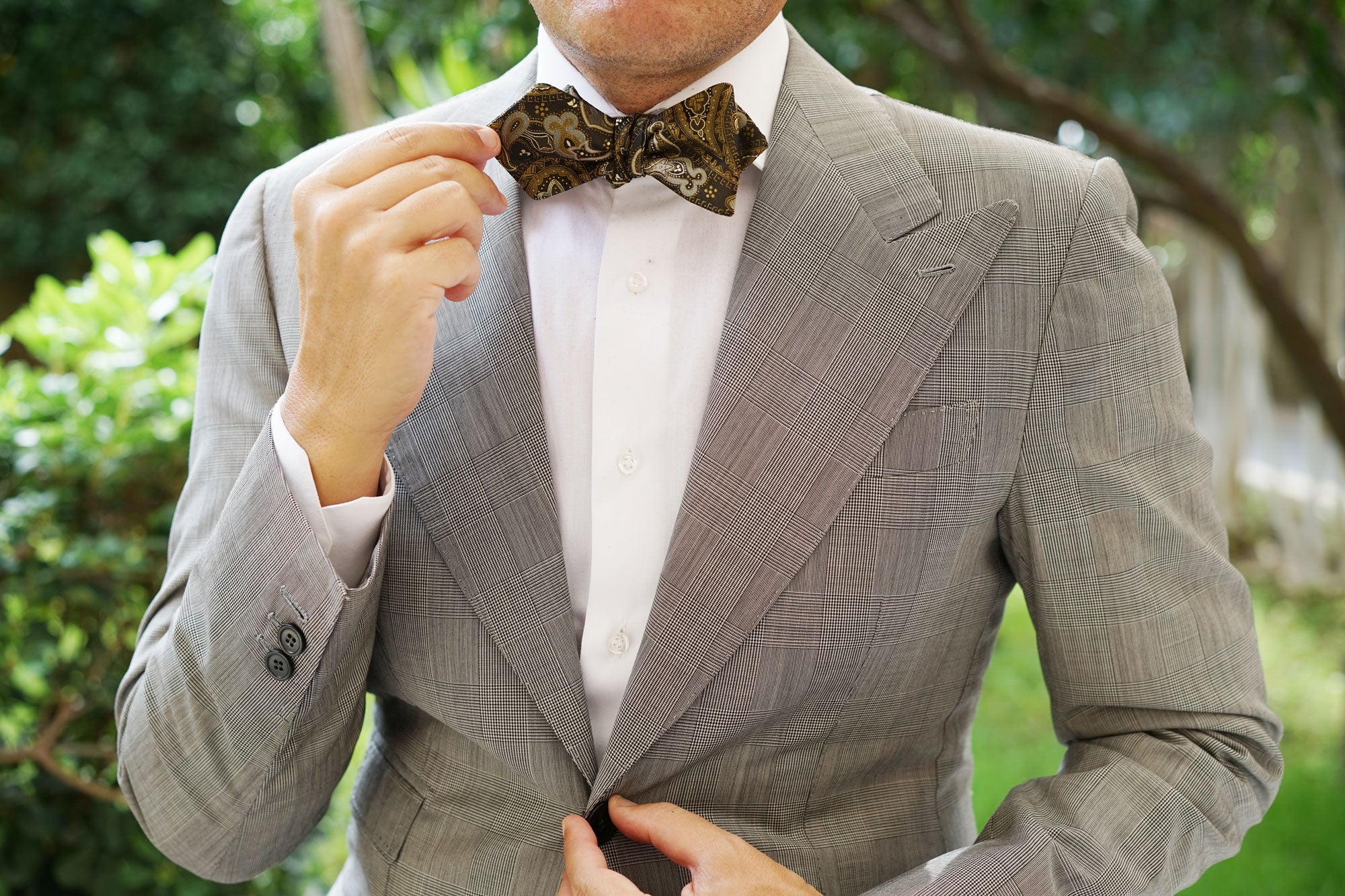 Persian Paisley Brown Diamond Self Bow Tie