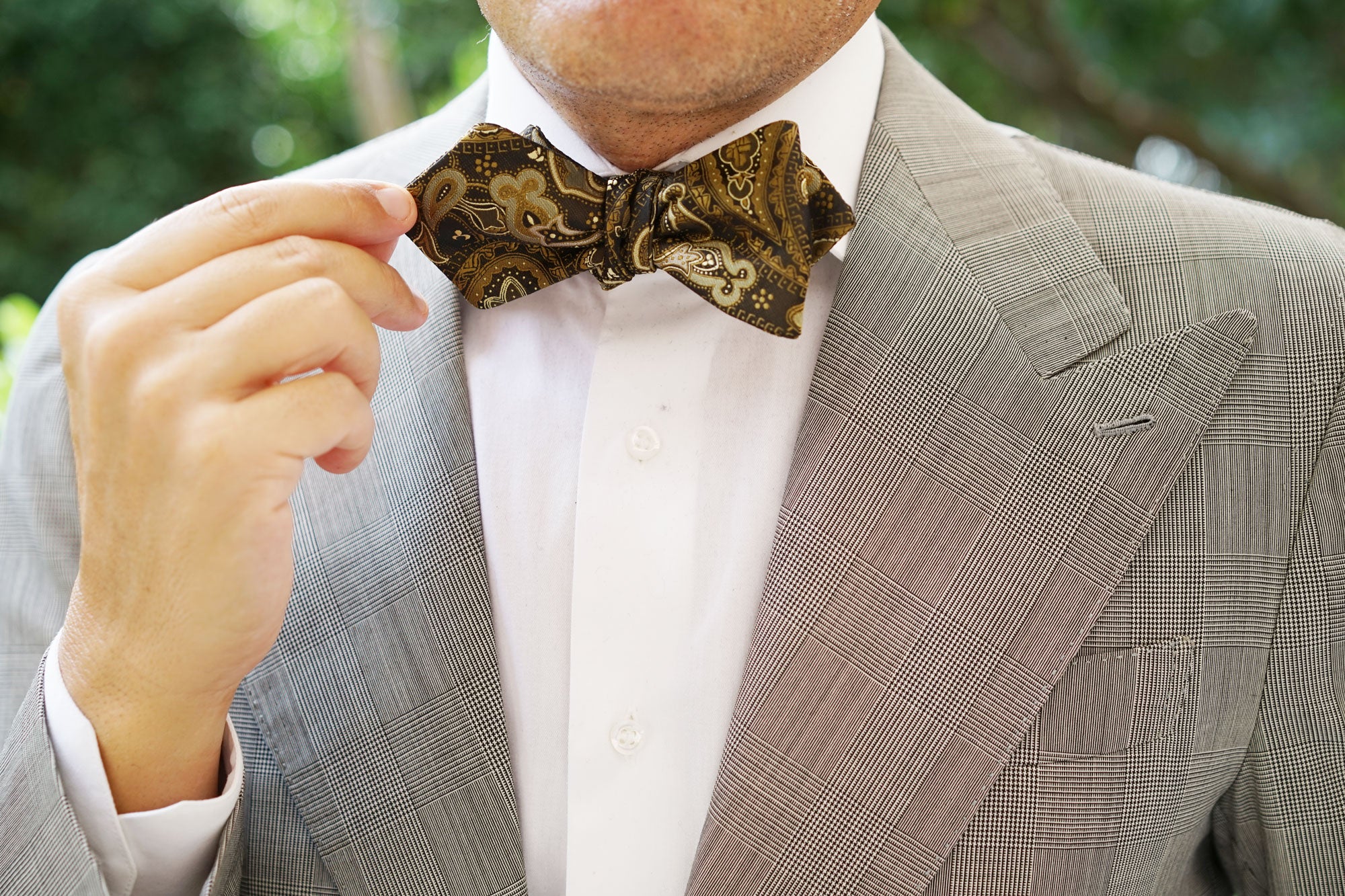 Persian Paisley Brown Diamond Self Bow Tie