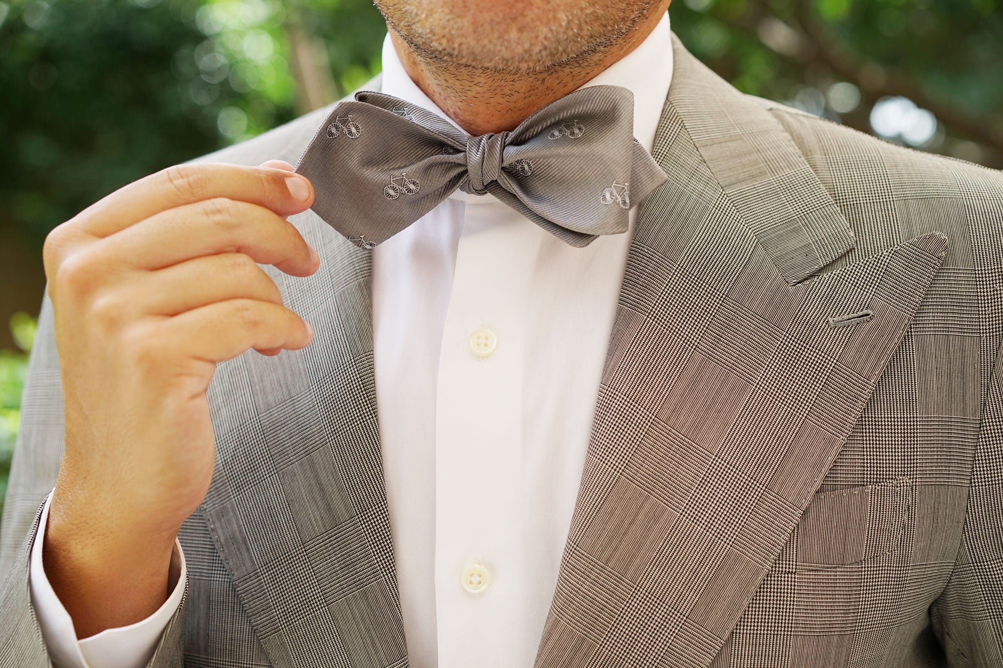 Grey with White French Bicycle Self Tie Diamond Tip Bow Tie