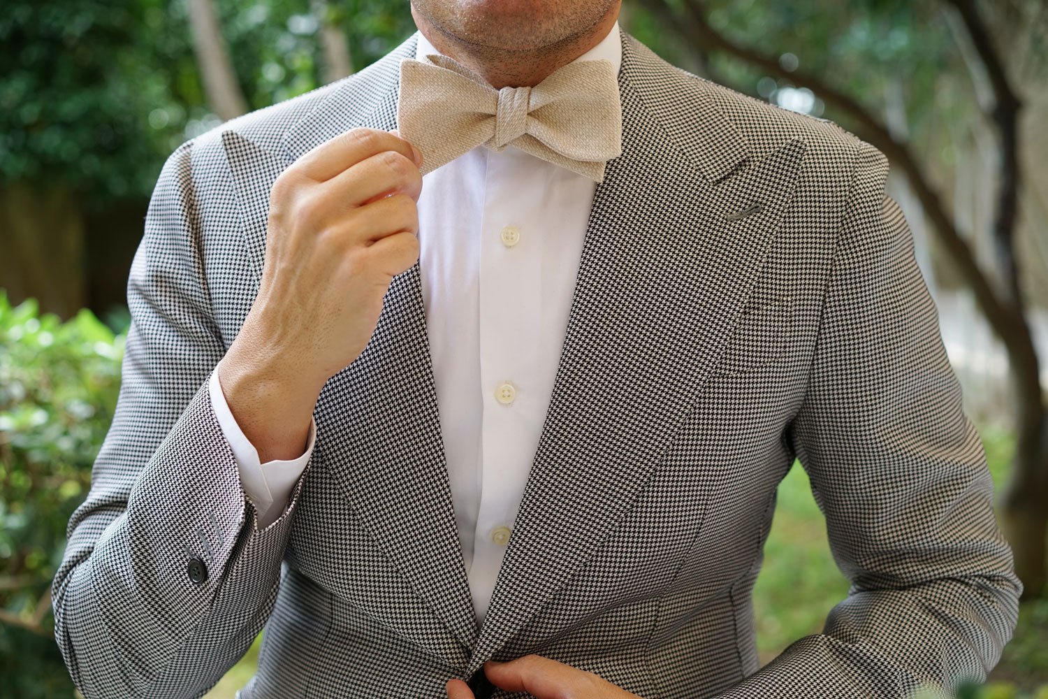 Champagne Basket Weave Linen Self Bow Tie