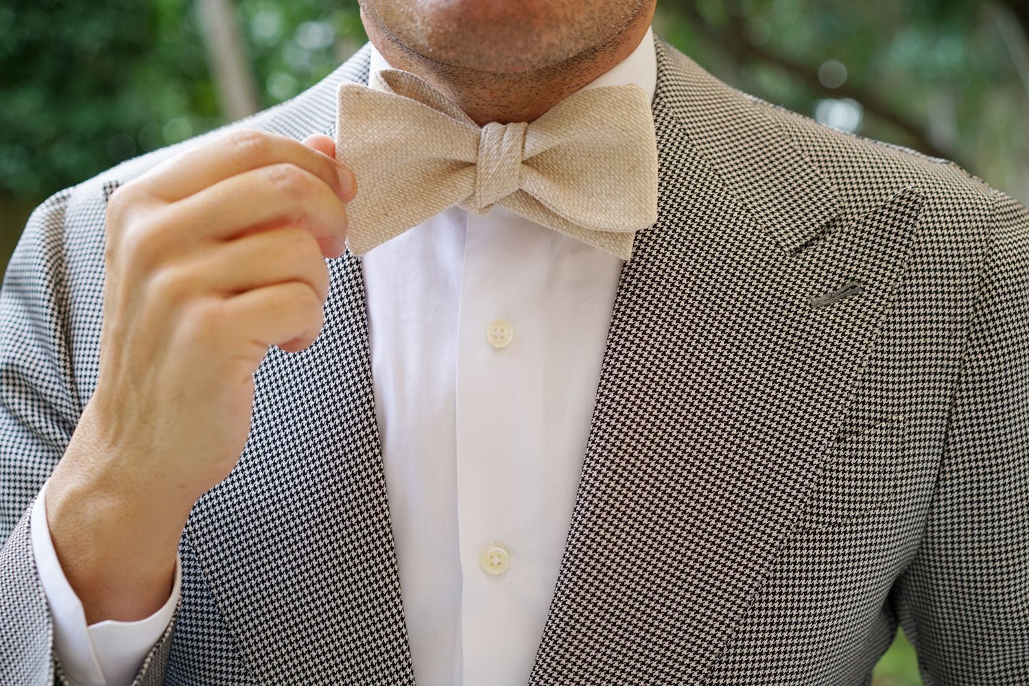 Champagne Basket Weave Linen Self Bow Tie