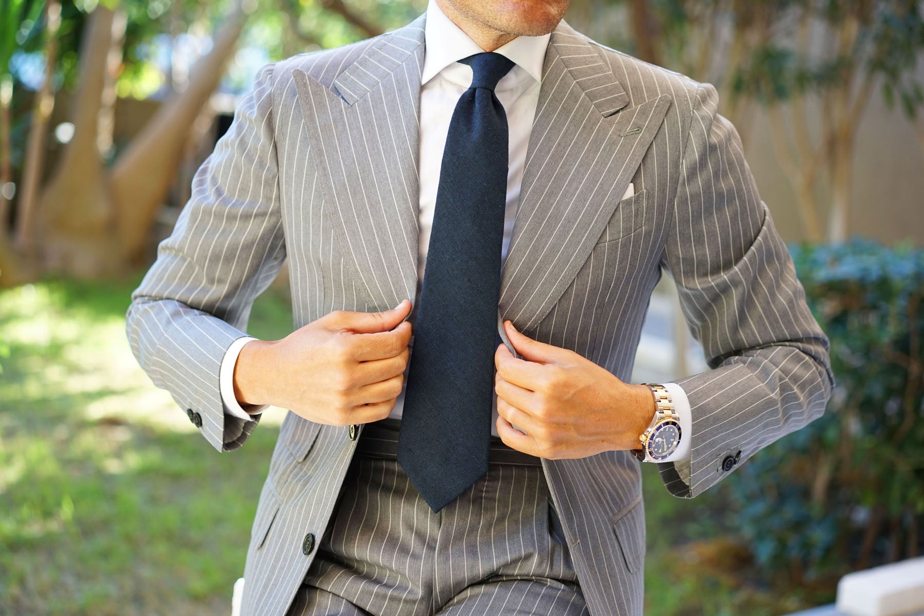 Don Quixote Navy Textured Linen Tie