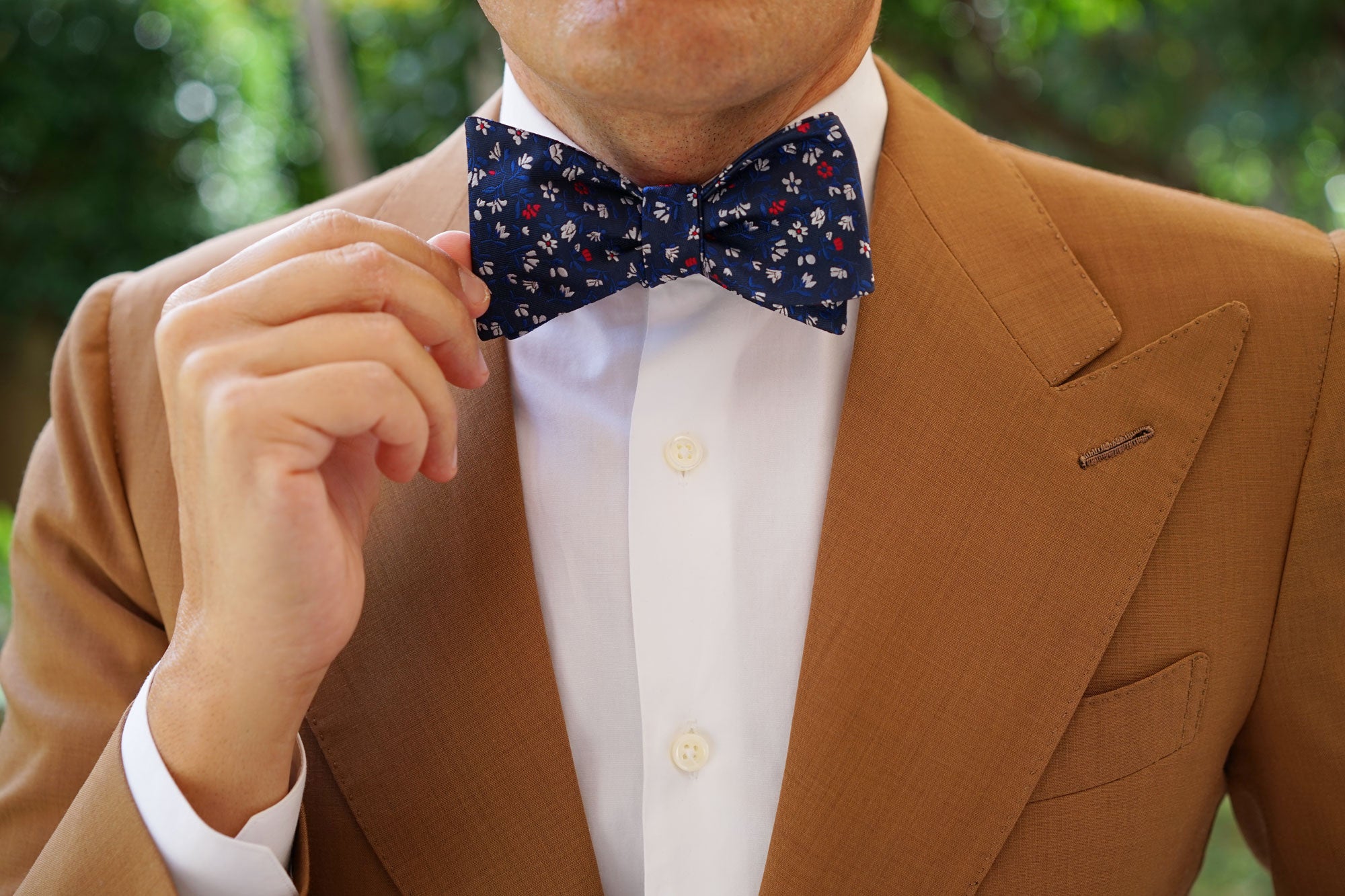 Jardin des Tuileries Navy Floral Self Bow Tie