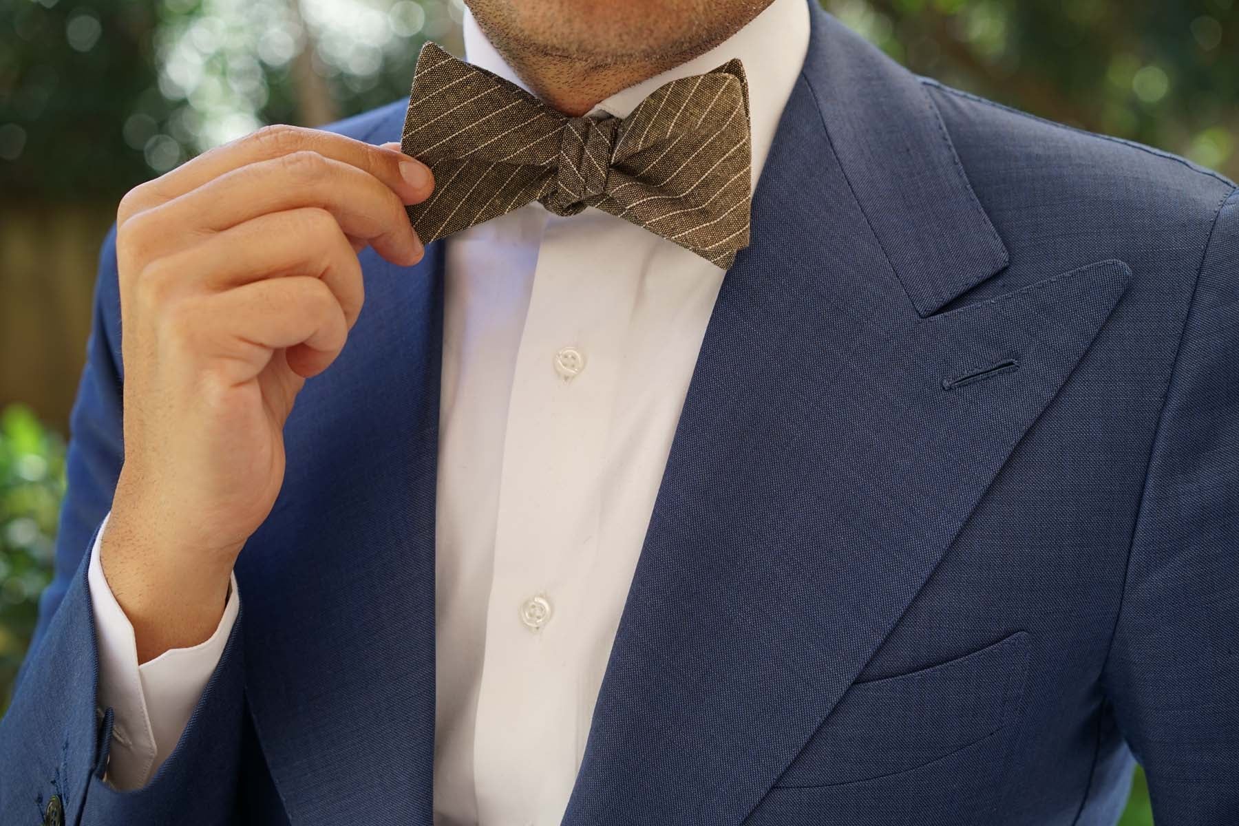 Sandman Linen Pinstripe Self Bow Tie