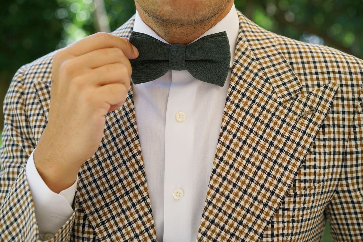 Emerald Dark Green Linen Bow Tie