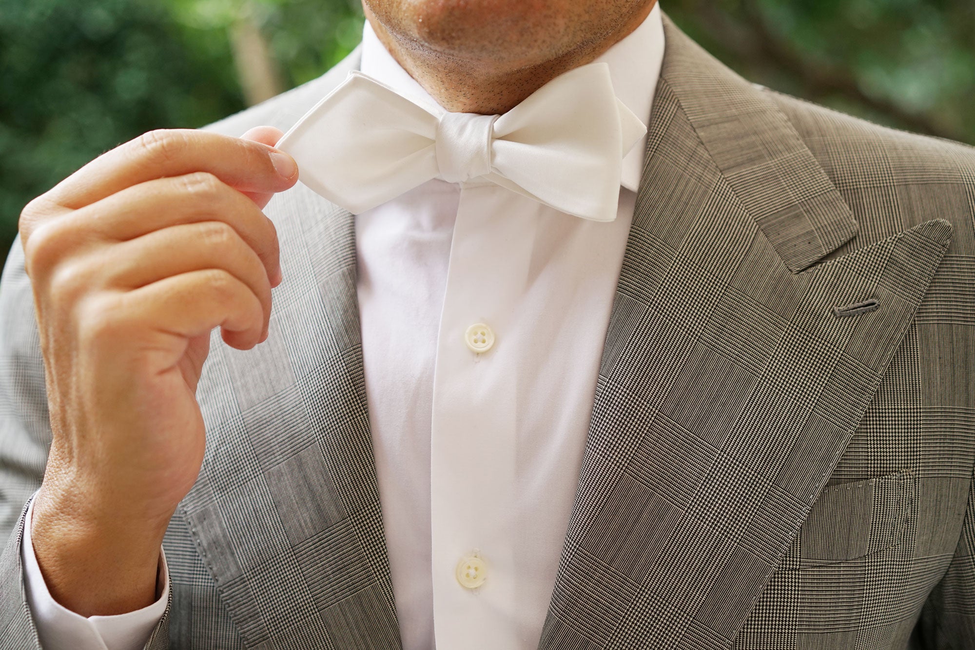 Ivory Satin Self Tie Diamond Tip Bow Tie