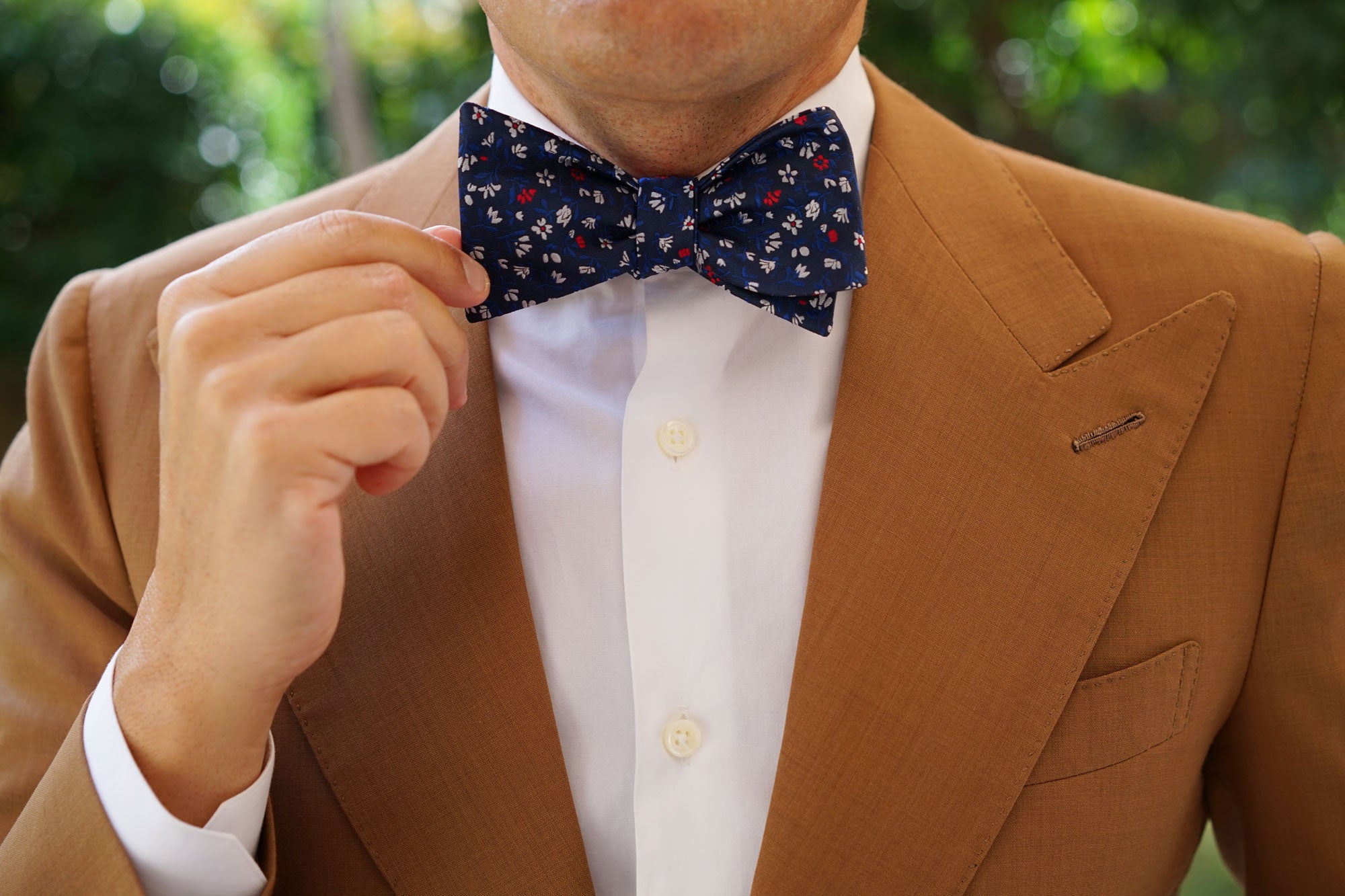 Jardin des Tuileries Navy Floral Self Bow Tie