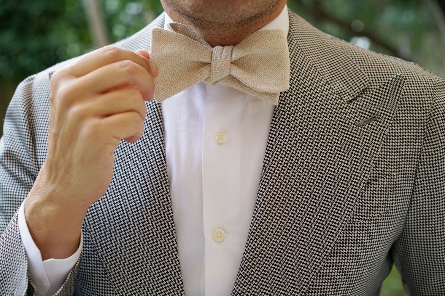 Champagne Basket Weave Linen Self Bow Tie