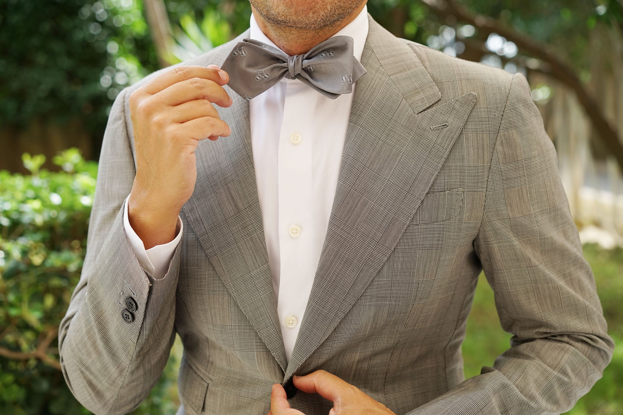 Grey with White French Bicycle Self Tie Diamond Tip Bow Tie