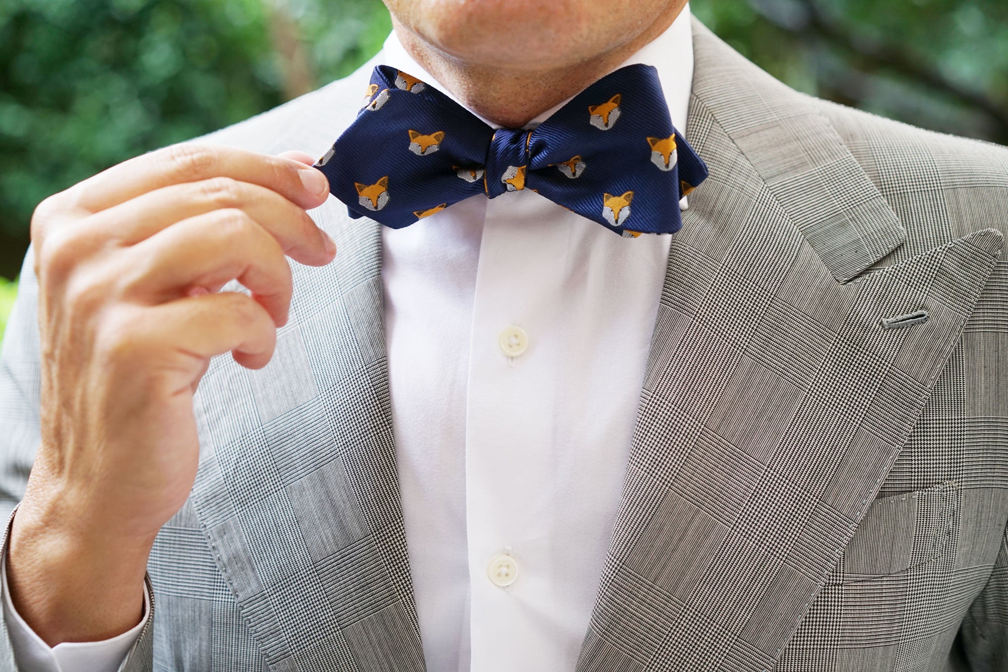 Tibetan Sand Fox Diamond Self Bow Tie