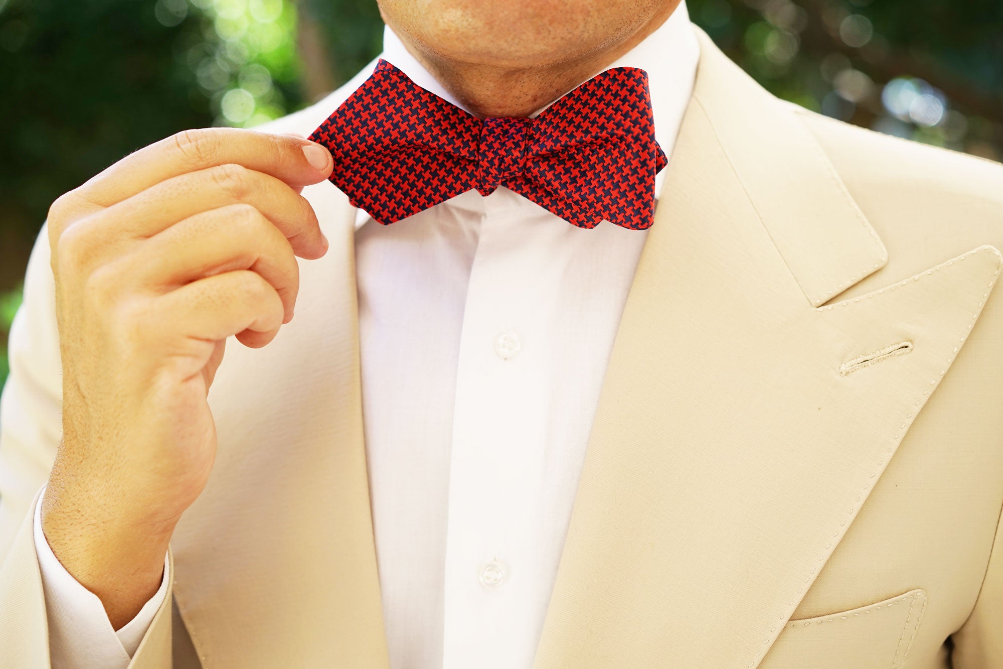 Scarlet Red Houndstooth Diamond Self Bow Tie