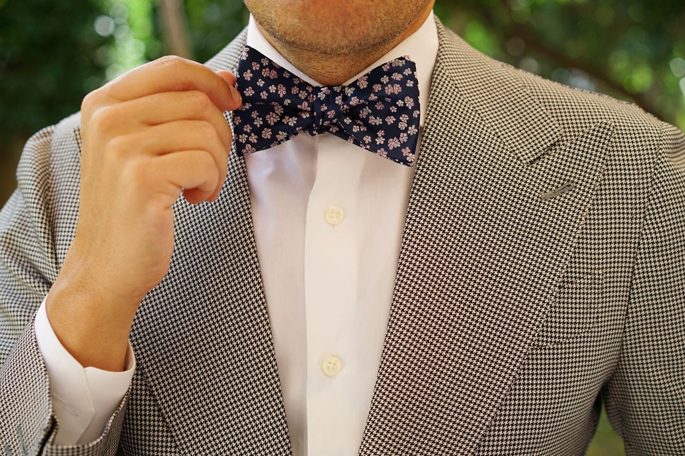 Aster Amellus Lilac Floral Self Bow Tie