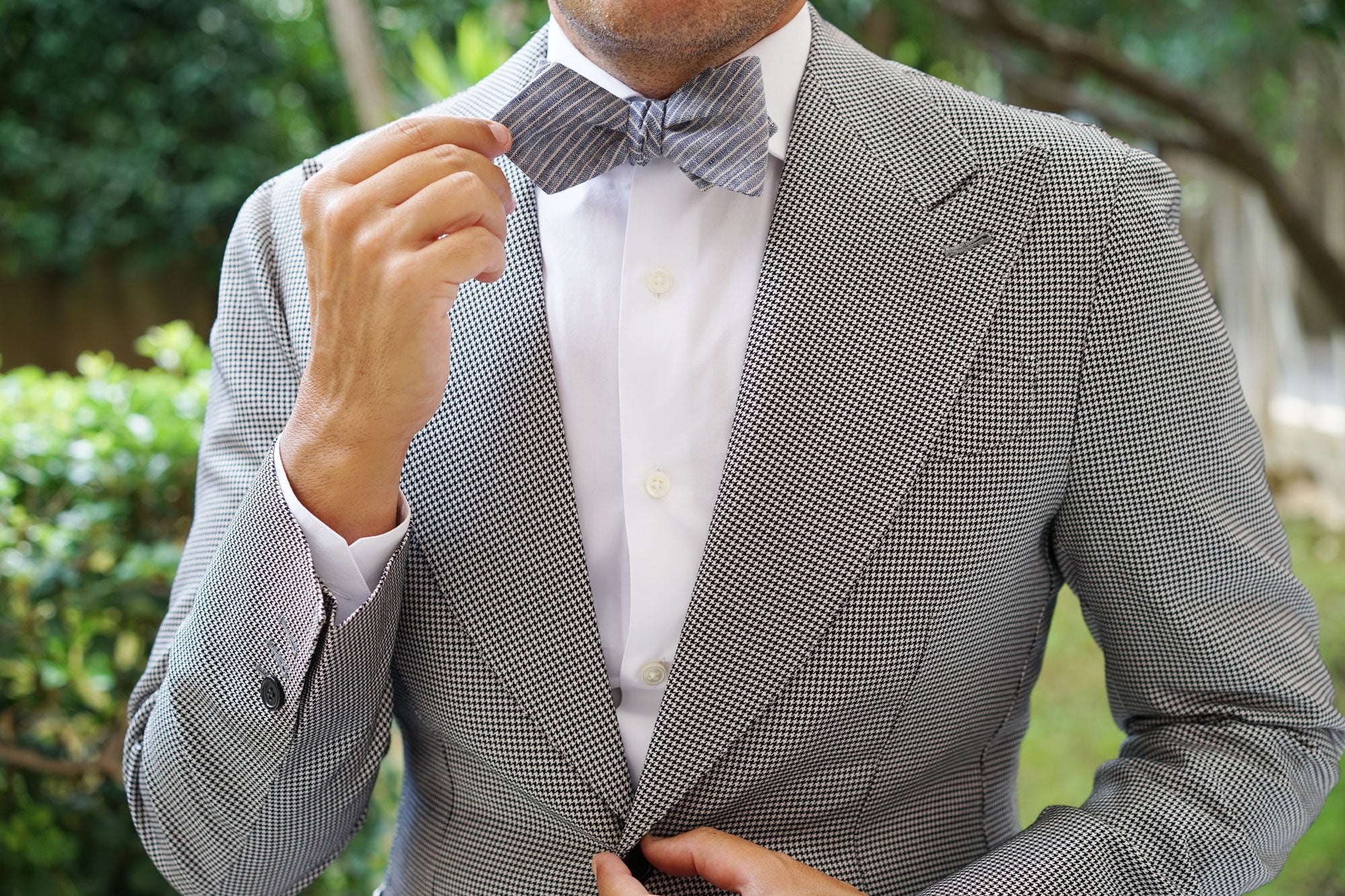 Blue Dry Cold Linen Pinstripe Diamond Self Bow Tie