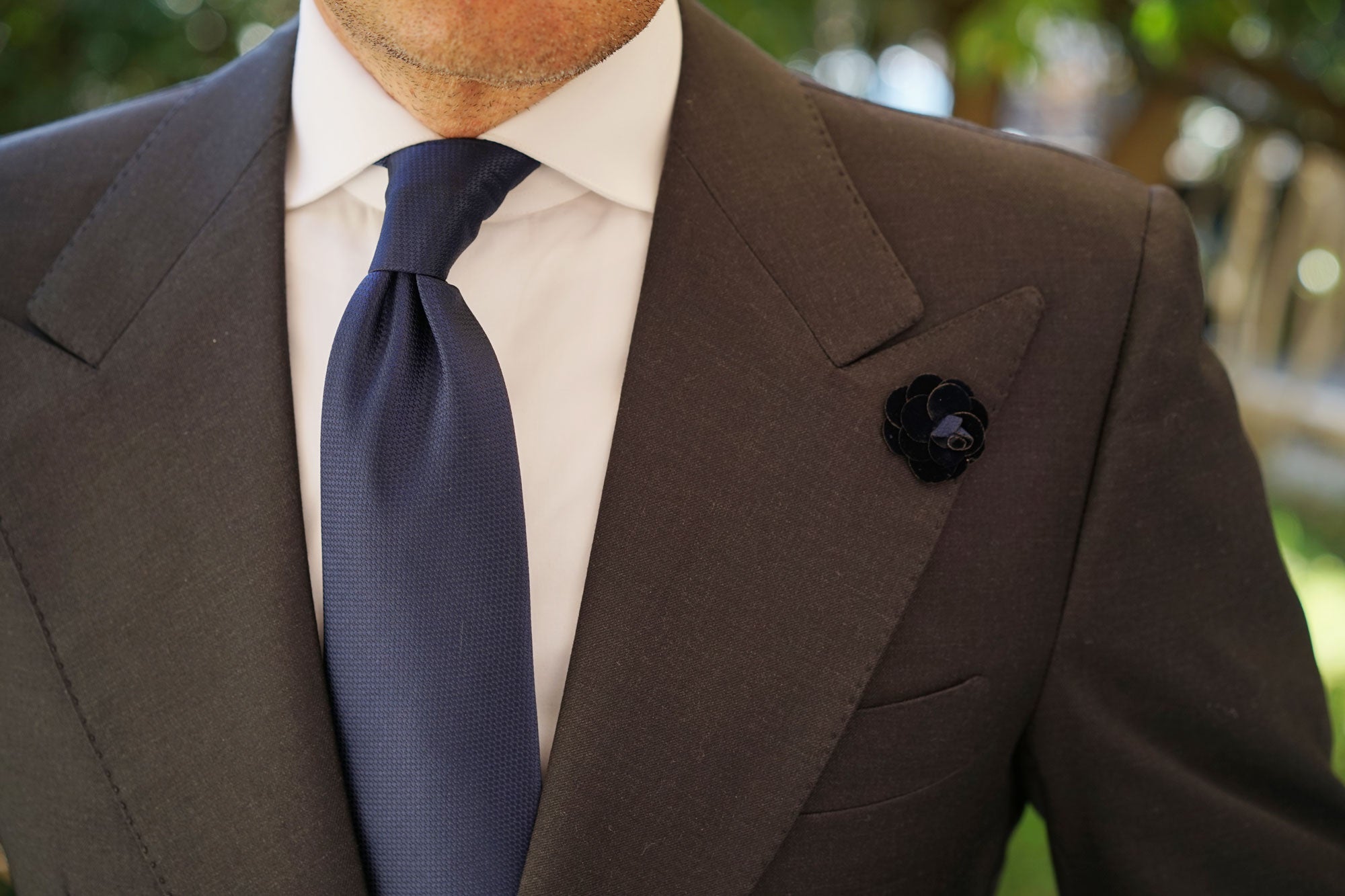 Navy Blue Mini Velvet Lapel Pin