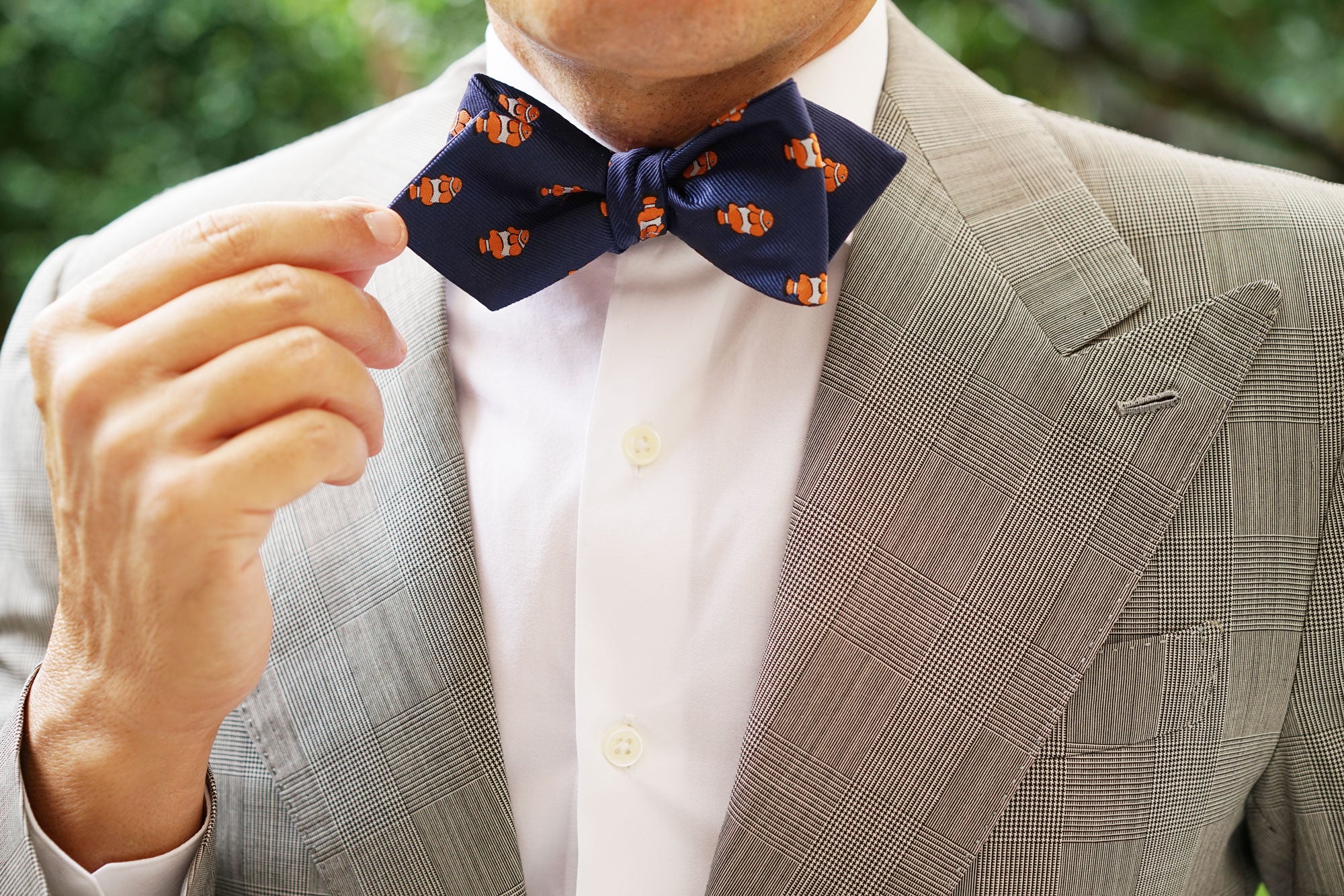 Clown Fish Diamond Self Bow Tie